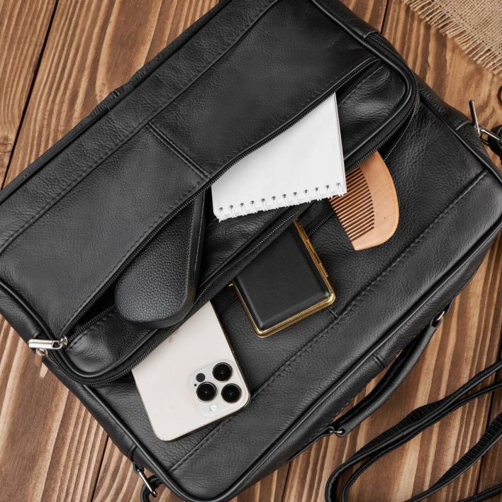 Praktyczna saszetka męska ABR-18 - Minimalizm i trwałość