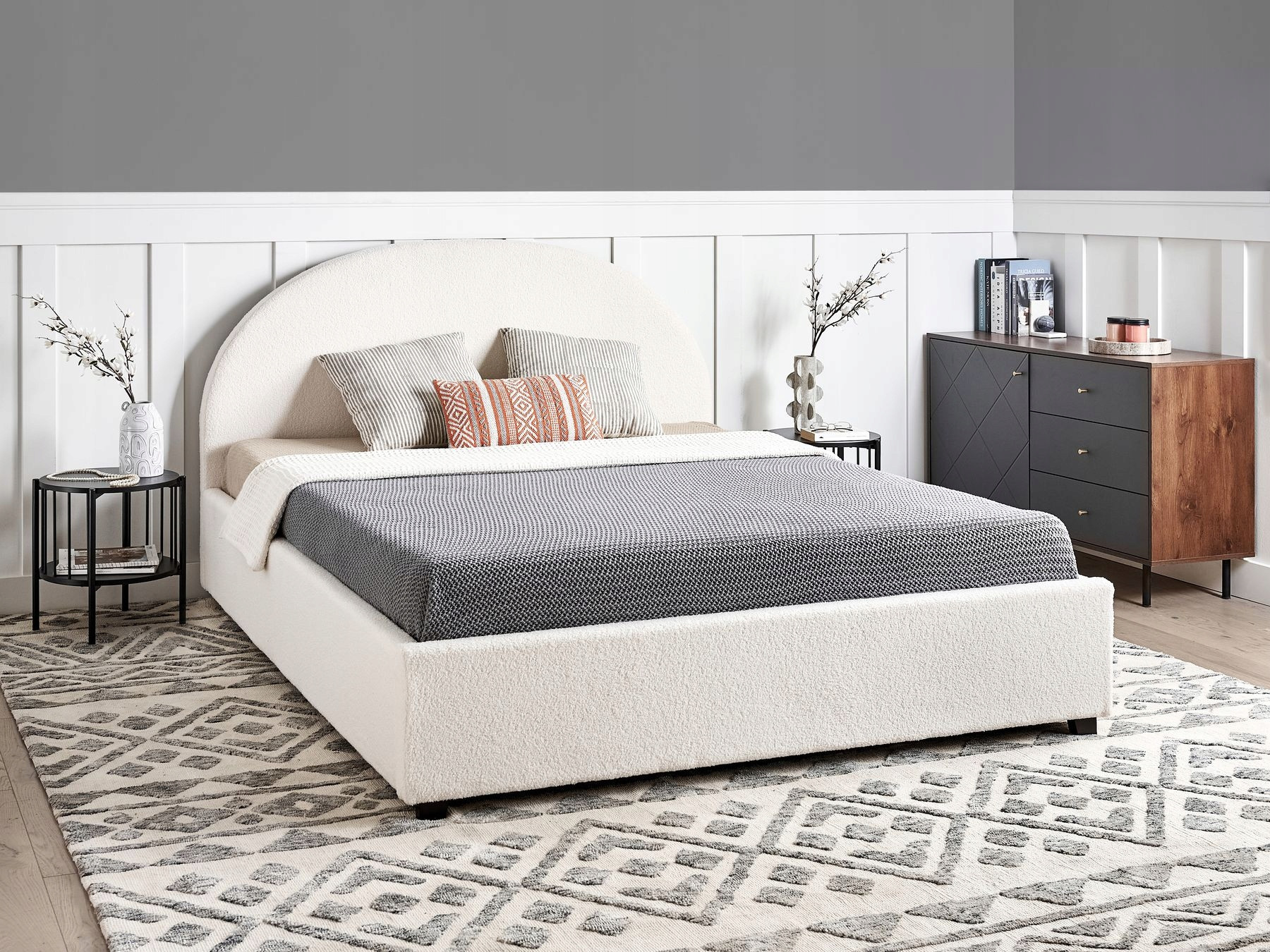 Wygodne miejsce do przechowywania pościeli