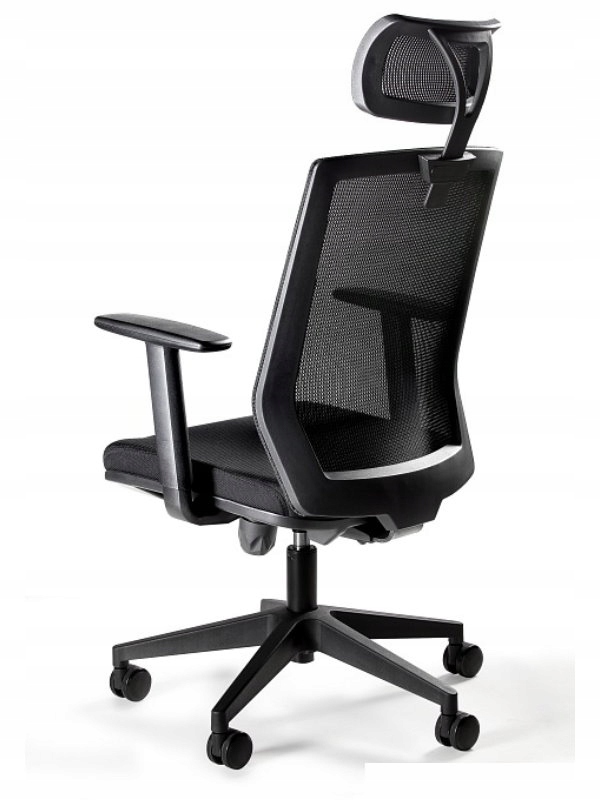 Fotel ergonomiczny Esta Czarne – Komfort i styl w biurze