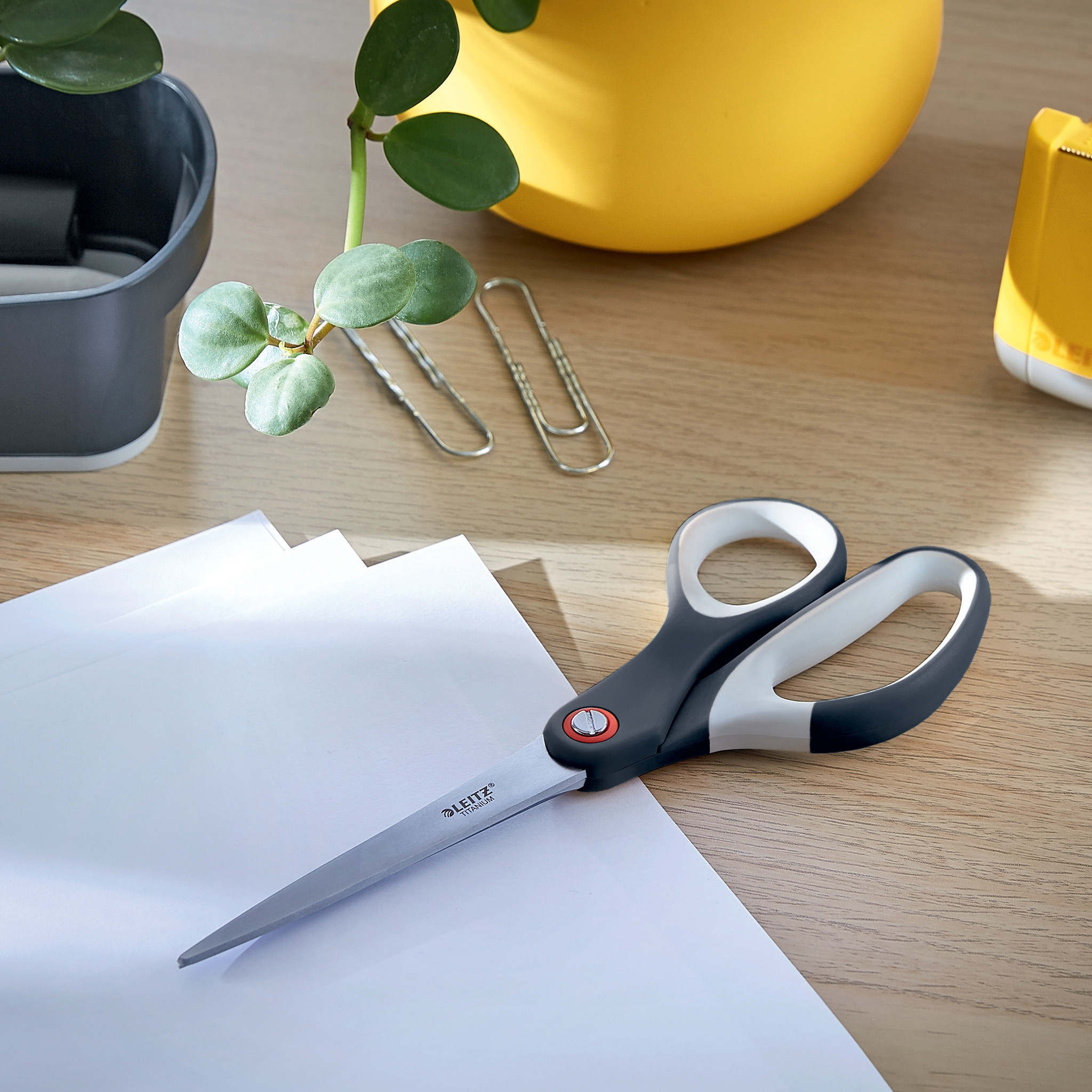 Idealne do cięcia papieru i różnych materiałów