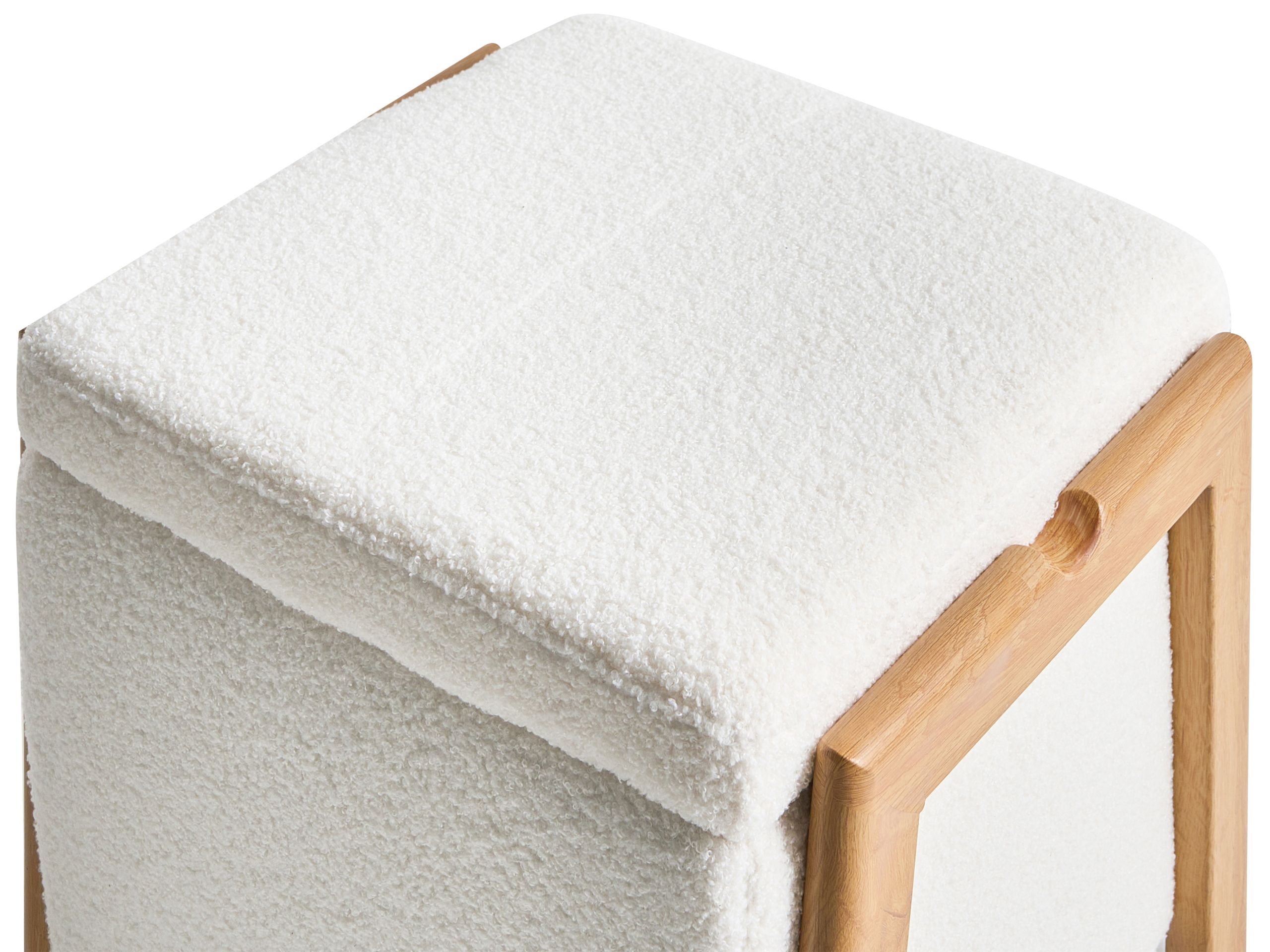 Łatwość w przenoszeniu – Lekka konstrukcja pufa