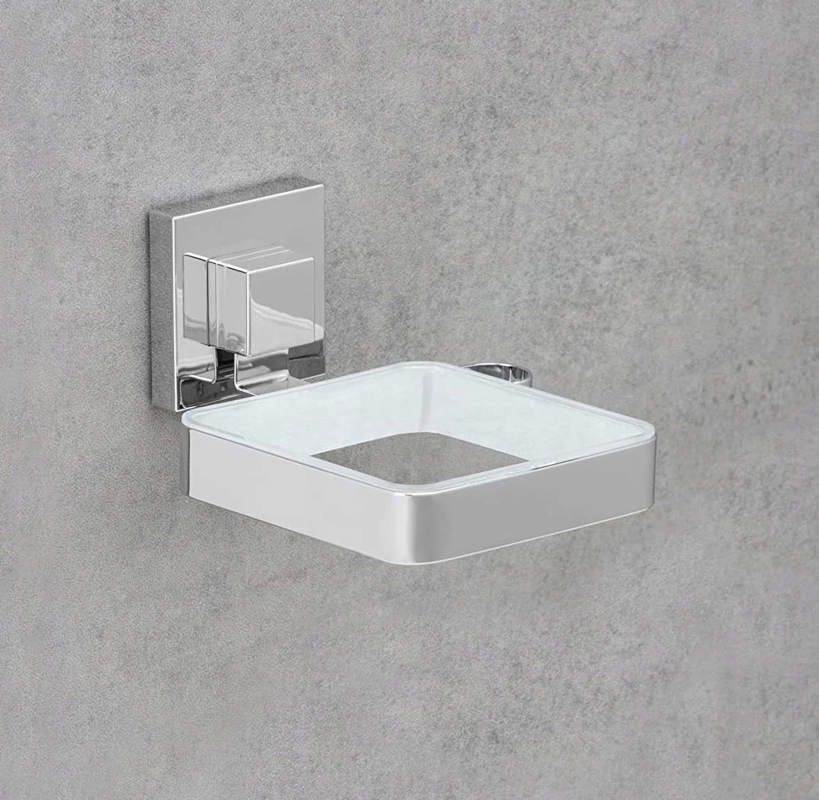 Praktyczne miejsce na kabel zasilający – Uporządkowanie w łazience