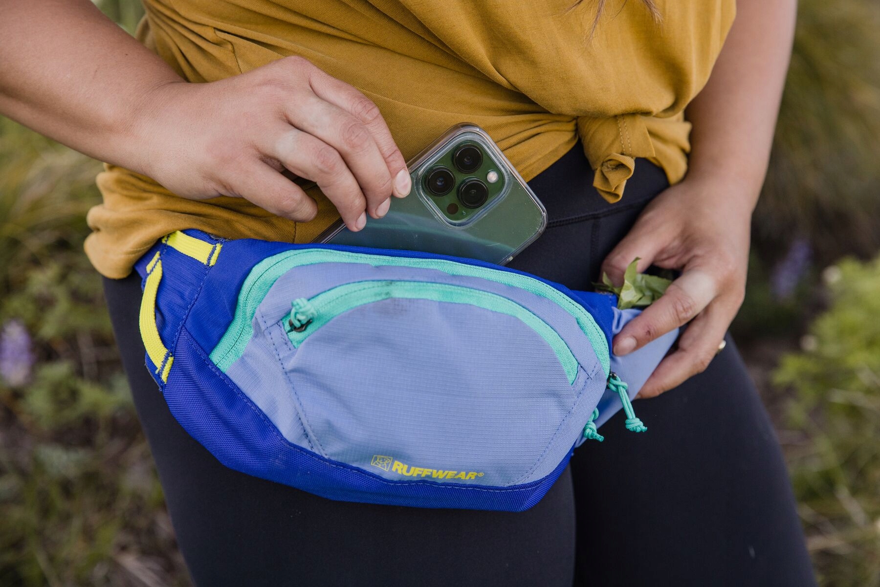 Torebka biodrowa Ruffwear Home Trail Hip Pack – Idealna na każdą przygodę