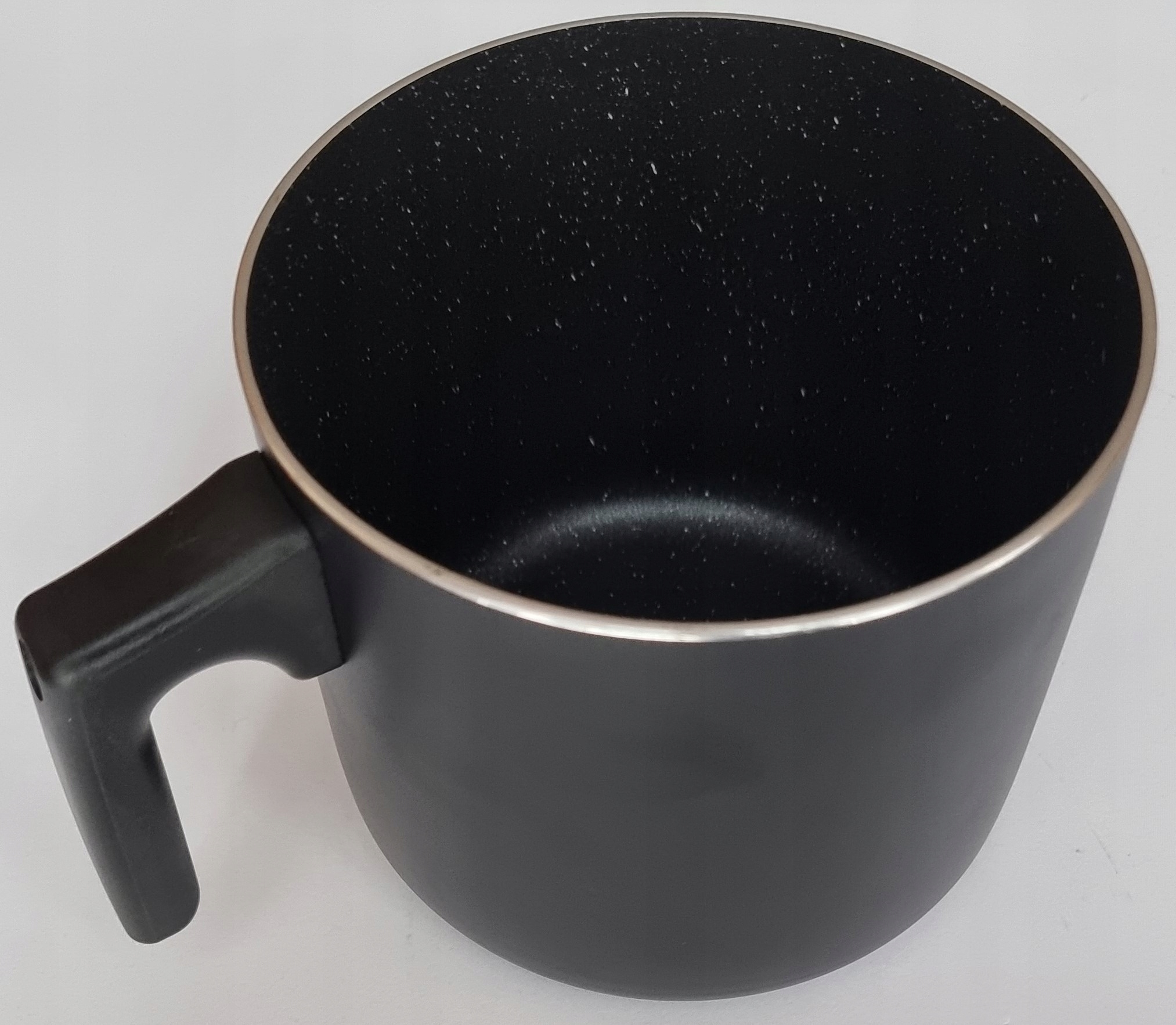 Praktyczny kształt i poręczny uchwyt