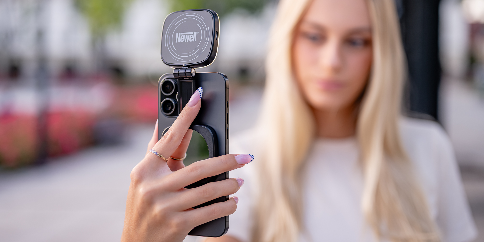 Lampa LED Newell Bella