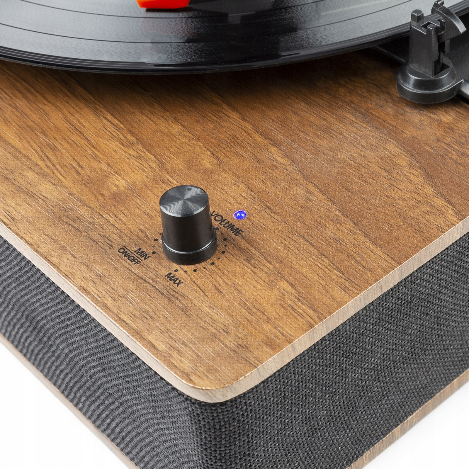 Wbudowane głośniki stereo o mocy 50W