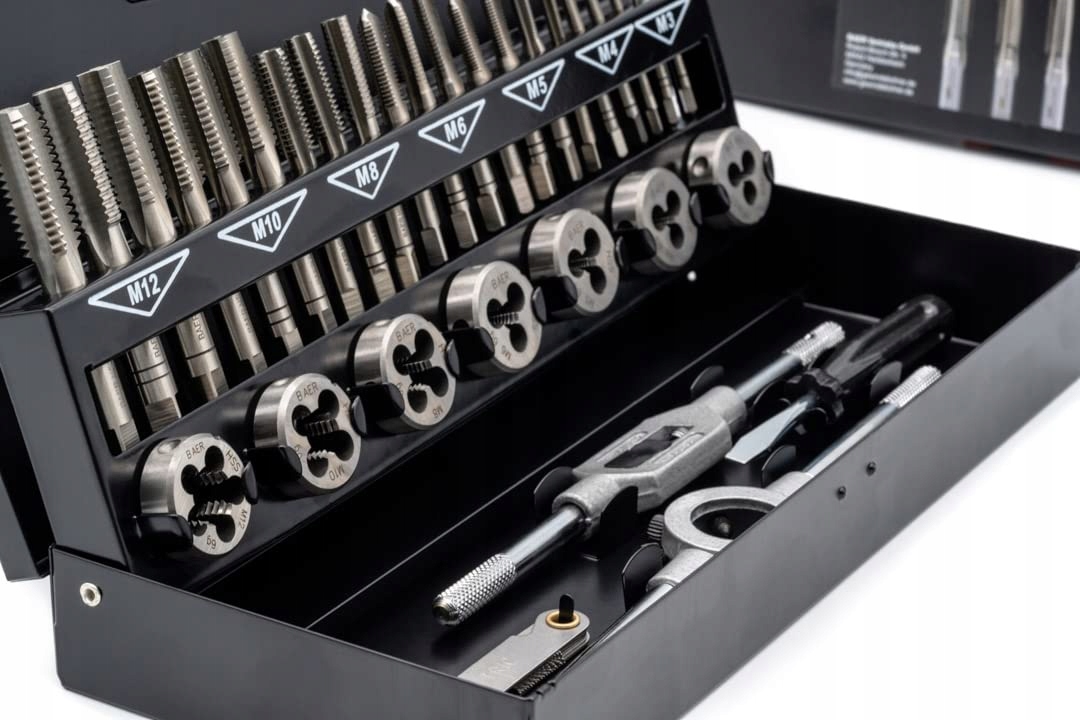 Dodatkowe akcesoria – Przydatne narzędzia w zestawie