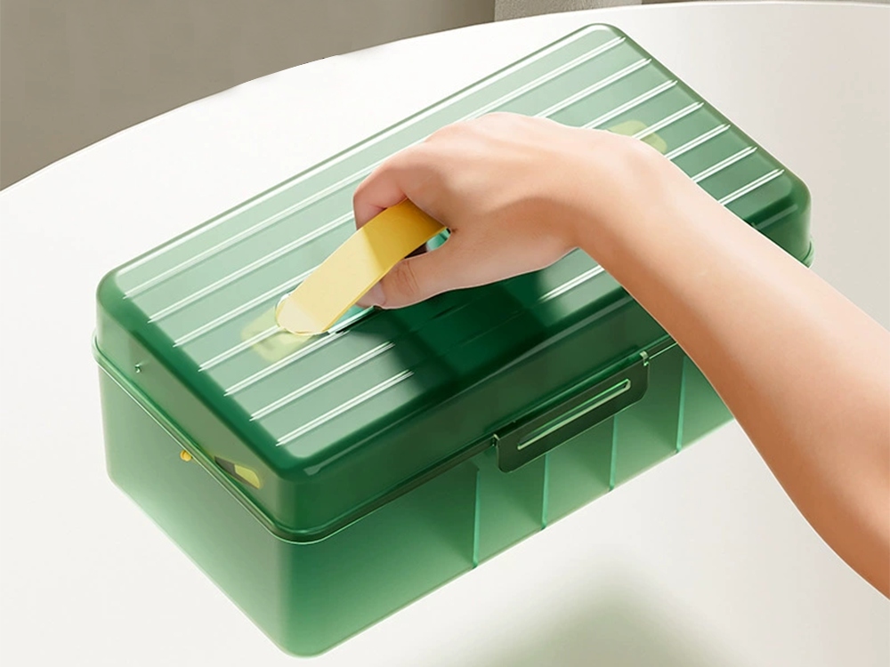 Wygodne przechowywanie ładowarek i akcesoriów elektronicznych