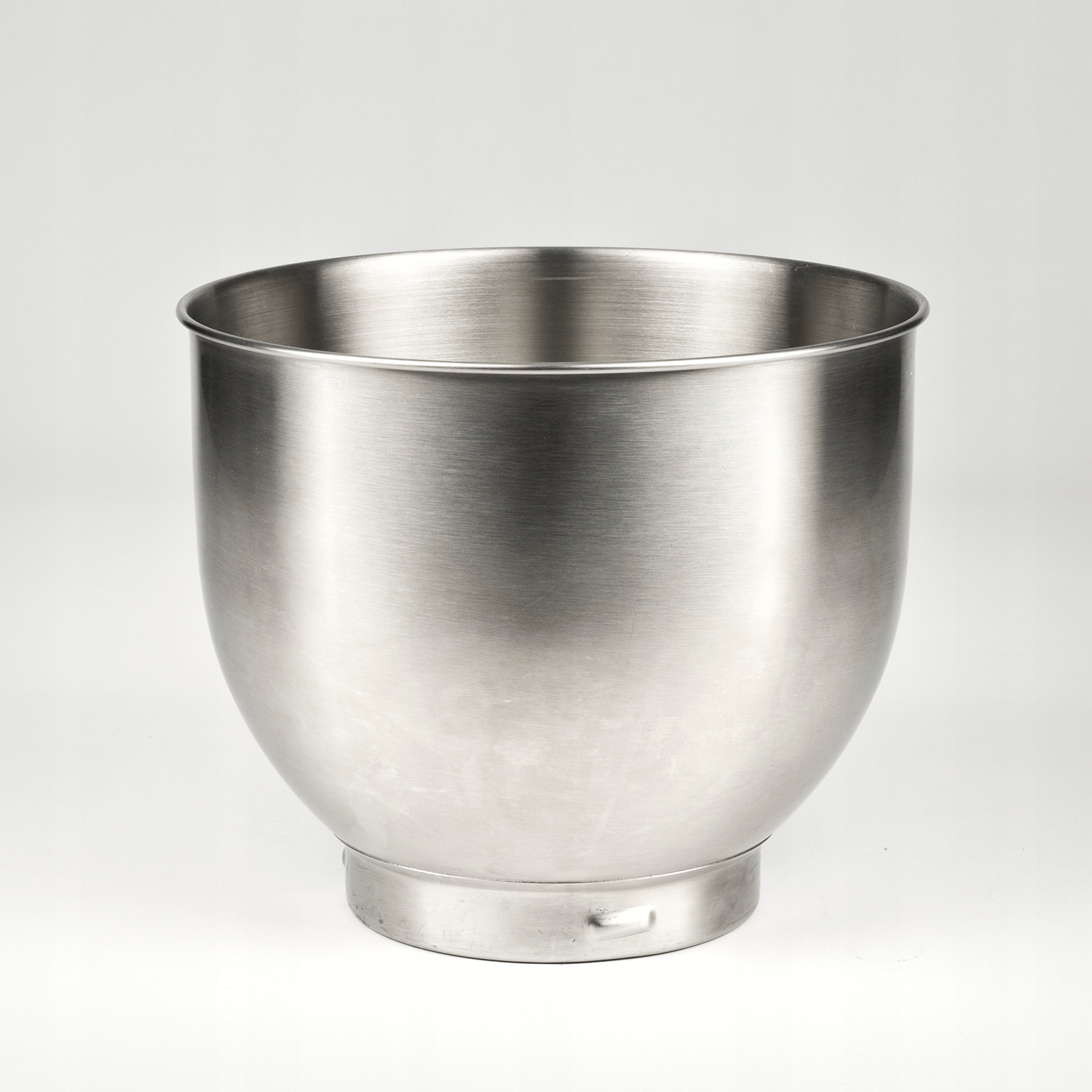 Wydajność i pojemność – 7-litrowa misa ze stali nierdzewnej