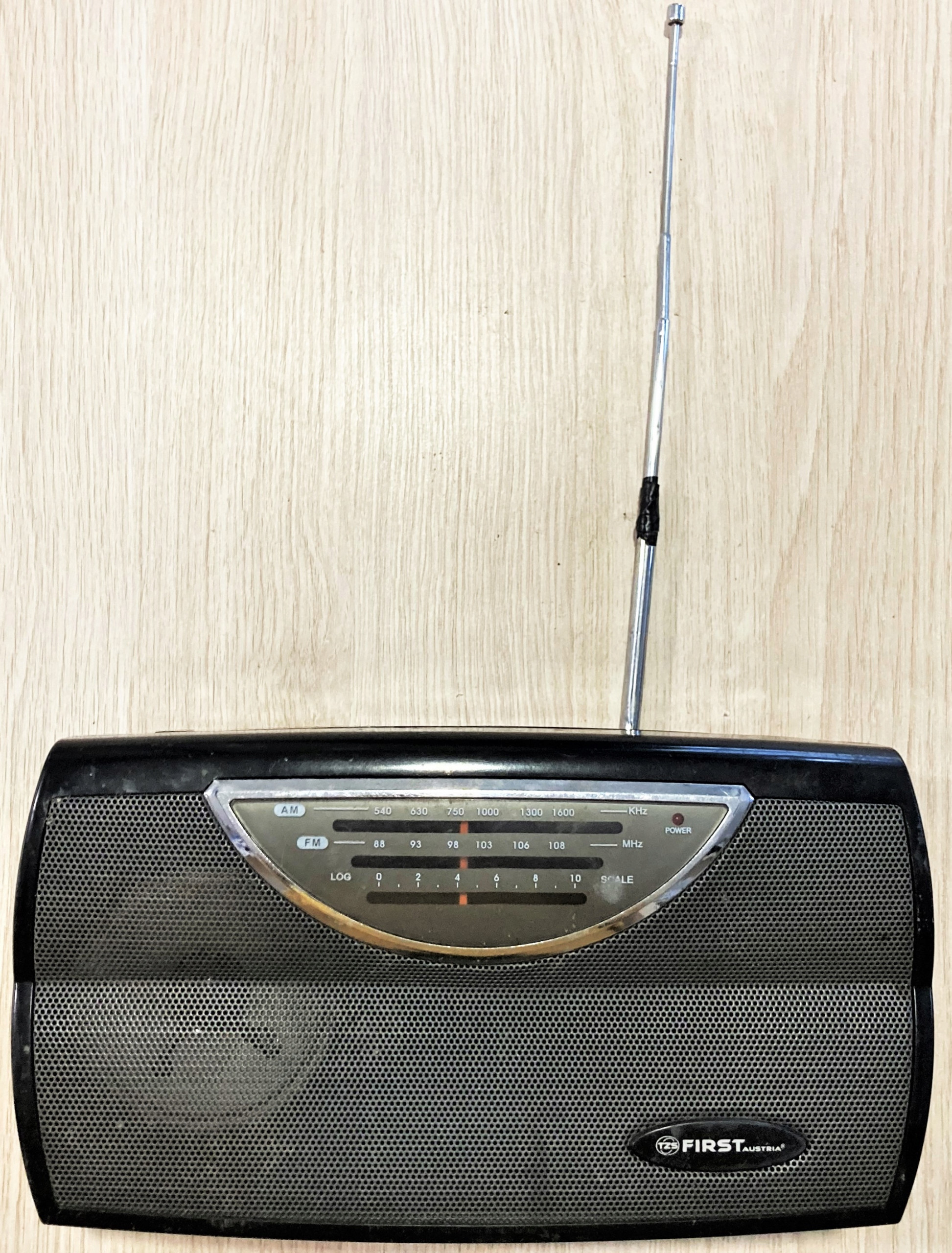 Antypoślizgowe nóżki – Stabilność w każdym miejscu