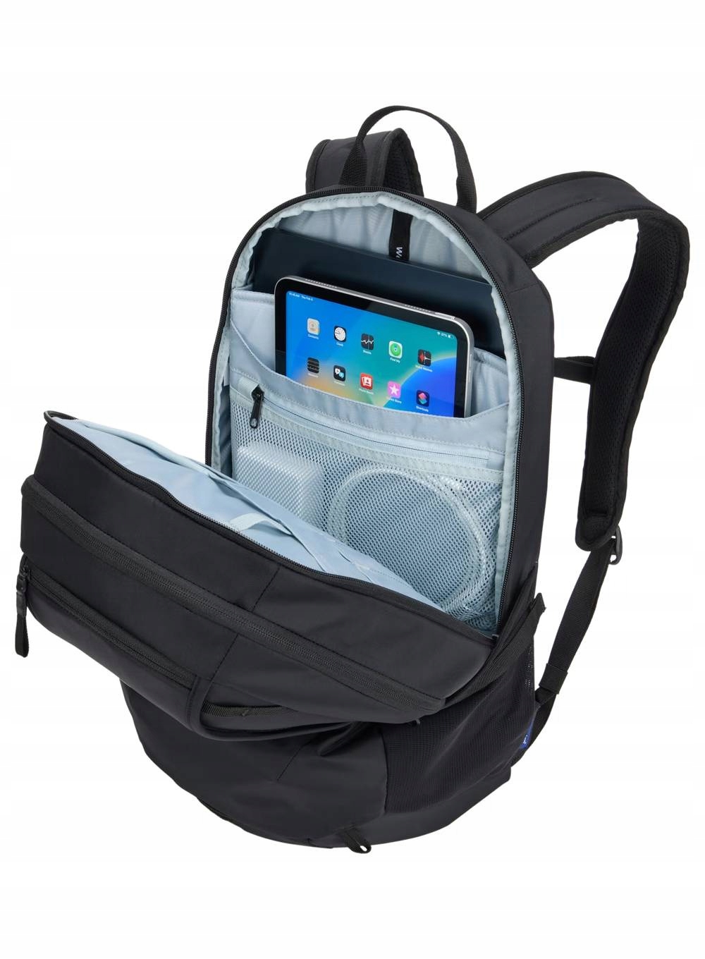 Przestronna komora na laptopa i tablet