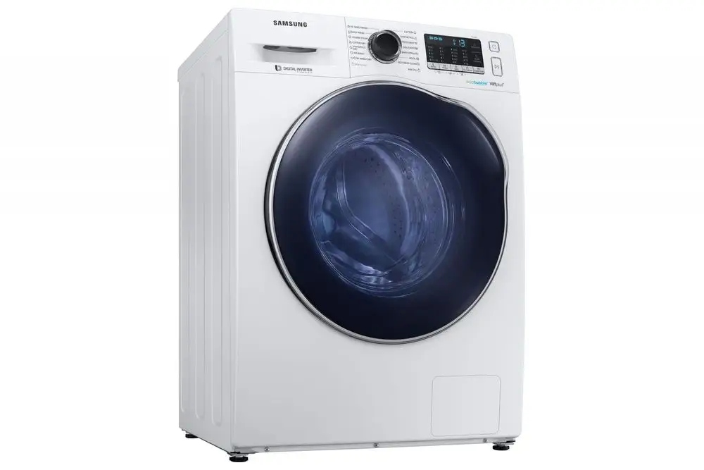 Odświeżanie ubrań z AirWash – Bez użycia wody i detergentów