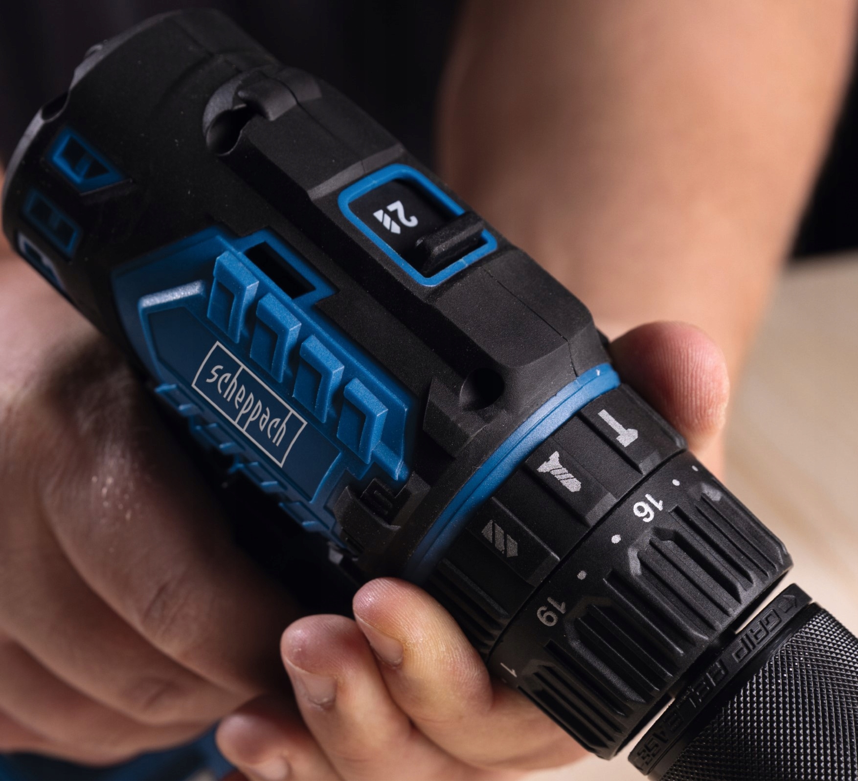 Wszechstronność zastosowania – idealna do wiercenia, wkręcania i wiercenia udarowego