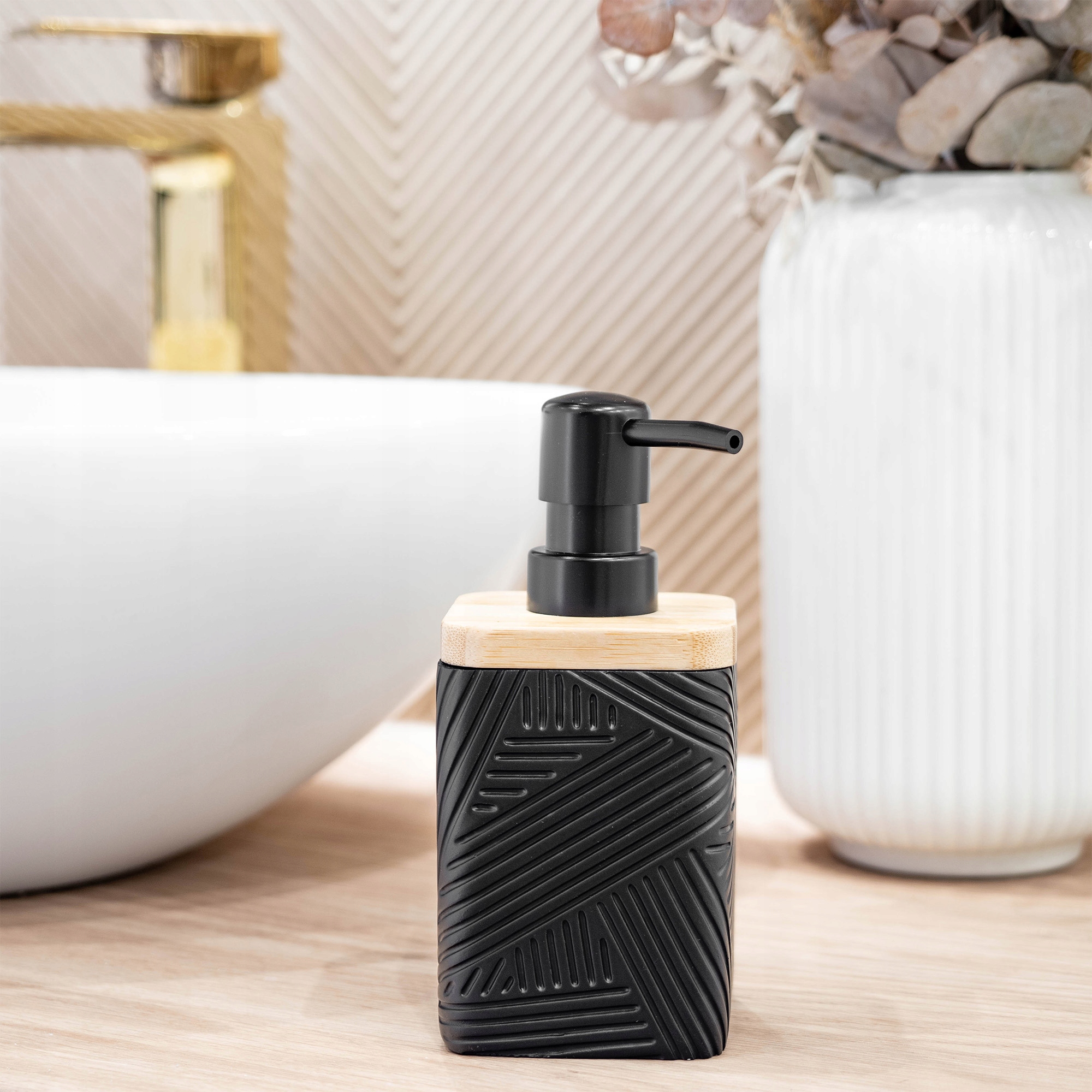 Praktyczne rozwiązanie – kontrolowana dystrybucja mydła