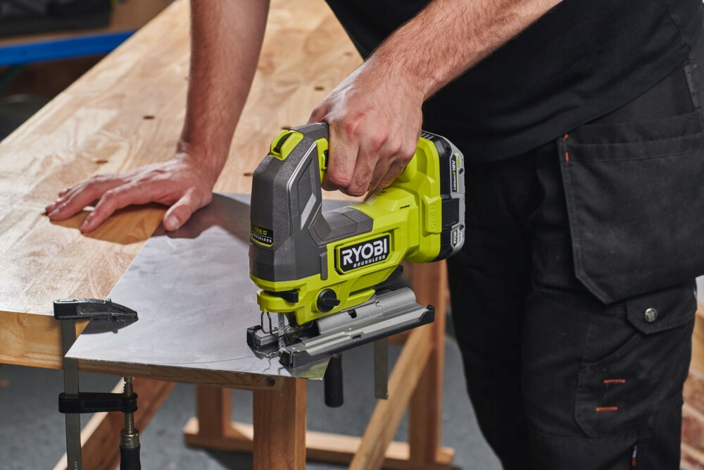 Wydajność cięcia w różnych materiałach