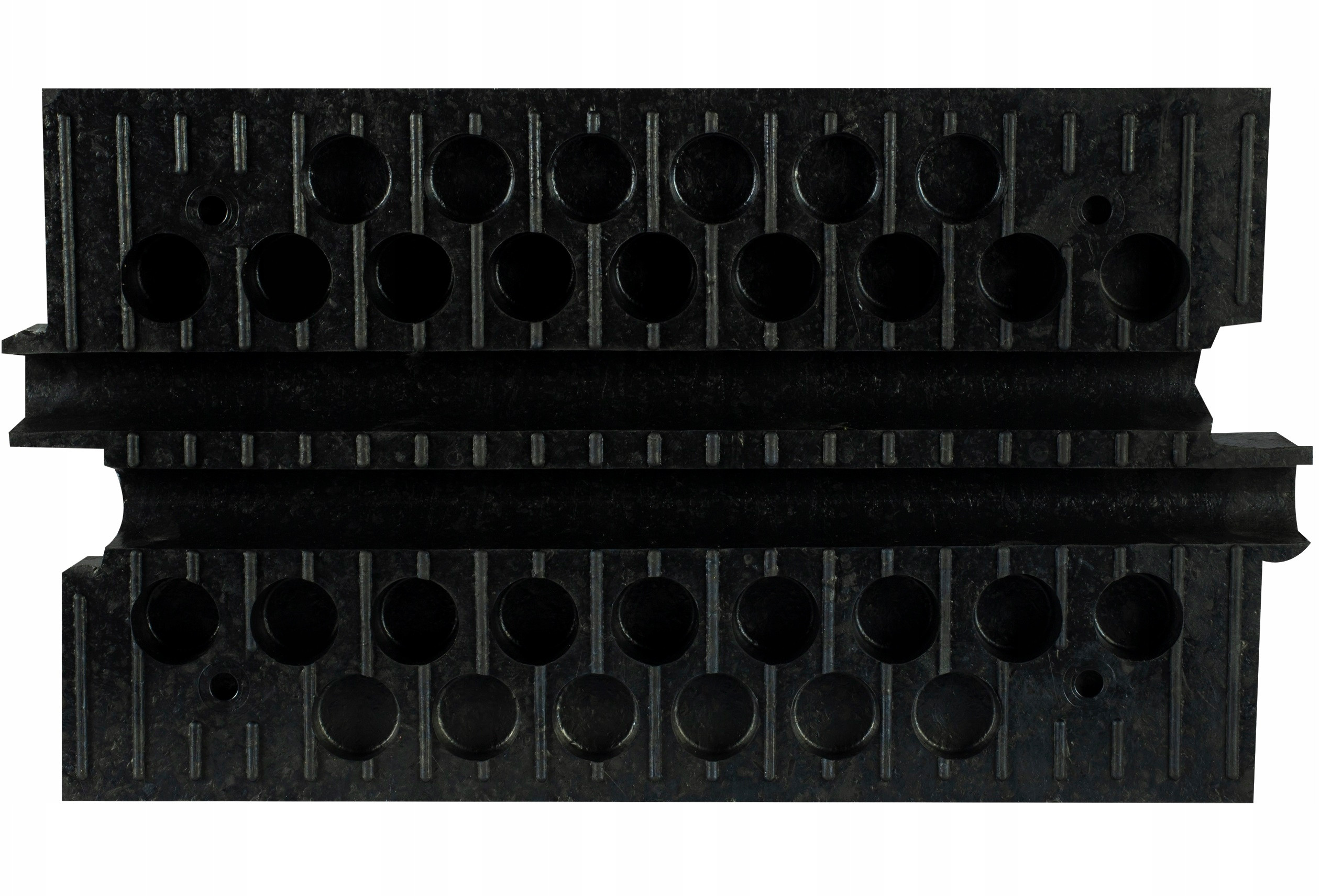 Wypustki antypoślizgowe dla lepszej przyczepności