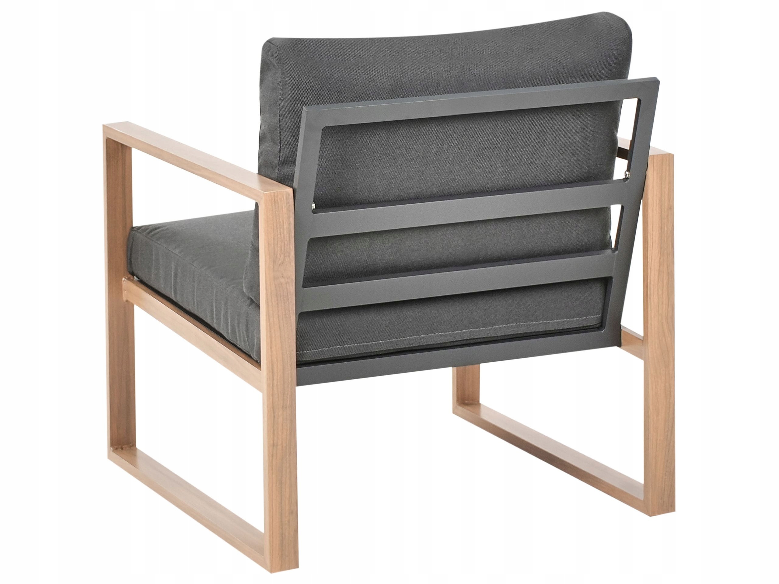 Wytrzymała aluminiowa rama z wykończeniem imitującym drewno