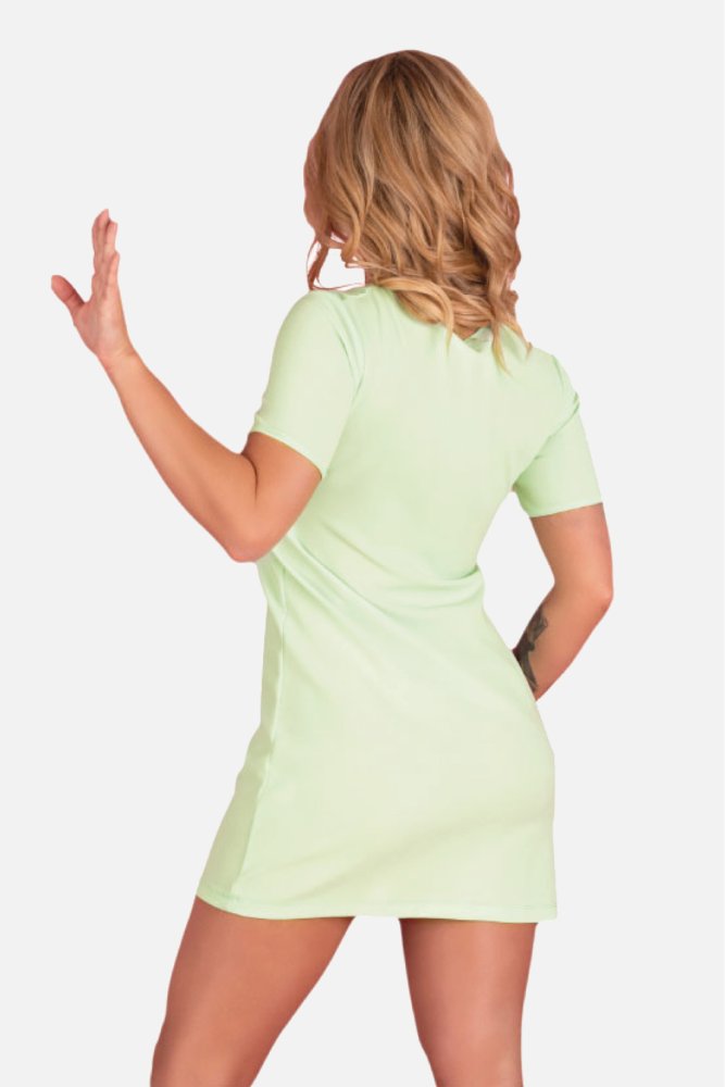 Stylowa sukienka mini z krótkim rękawkiem