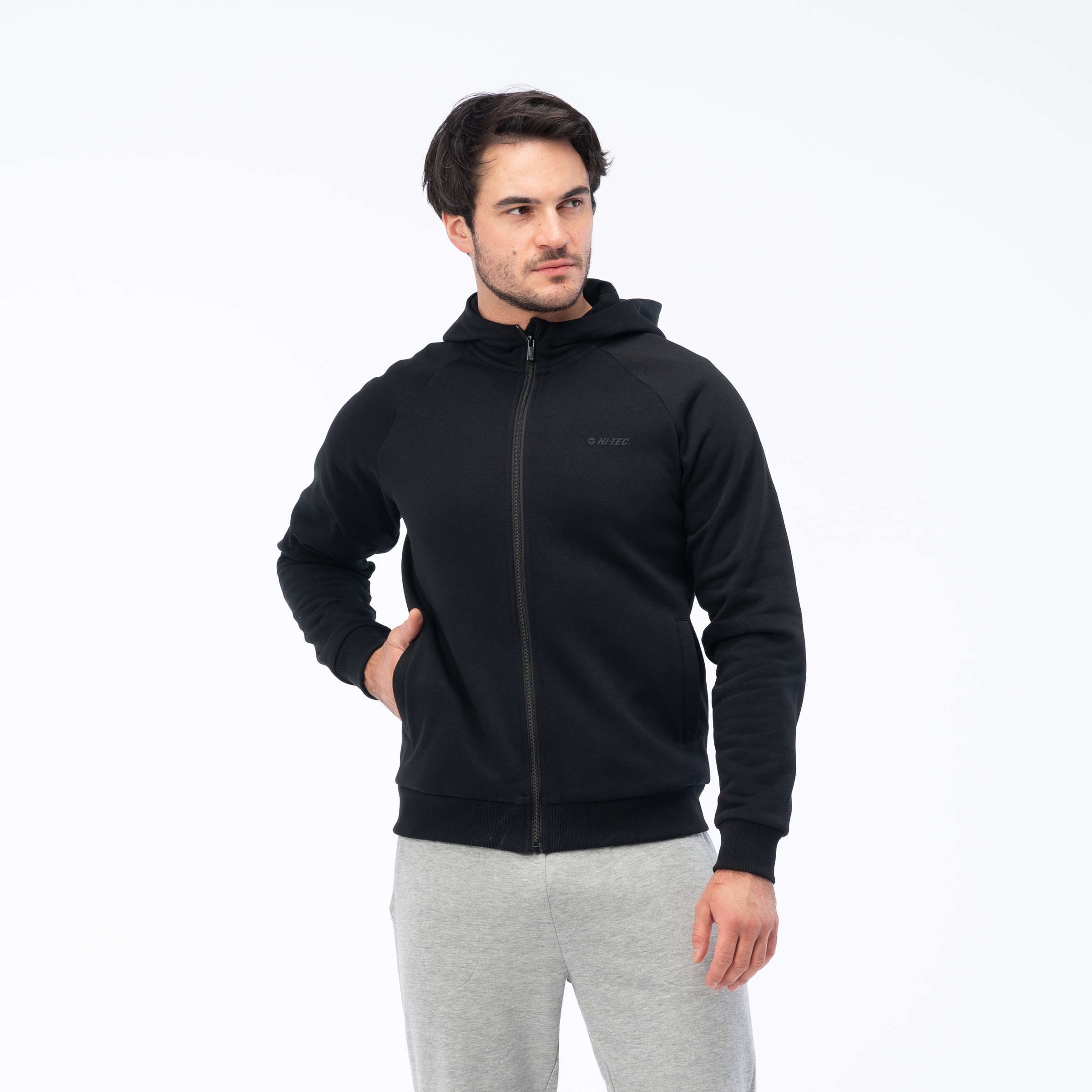 Uniwersalny fason i szeroka rozmiarówka