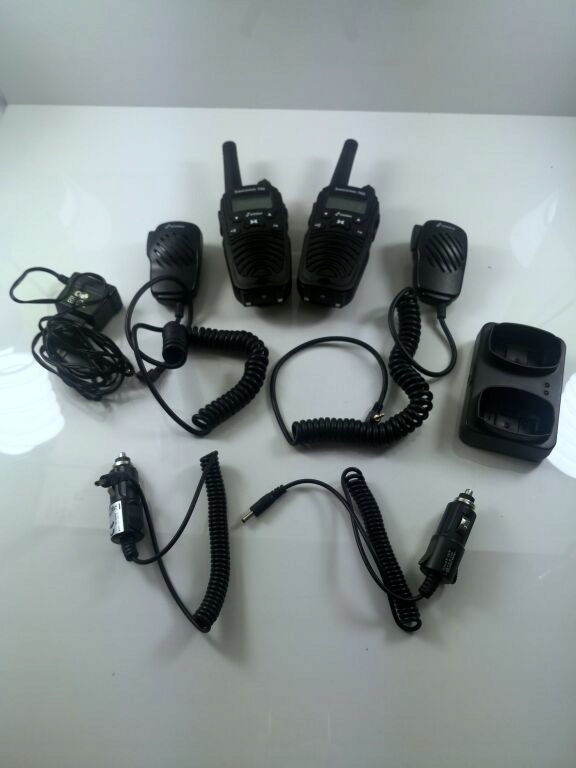 Zestaw akcesoriów – Co zawiera walizka transportowa?