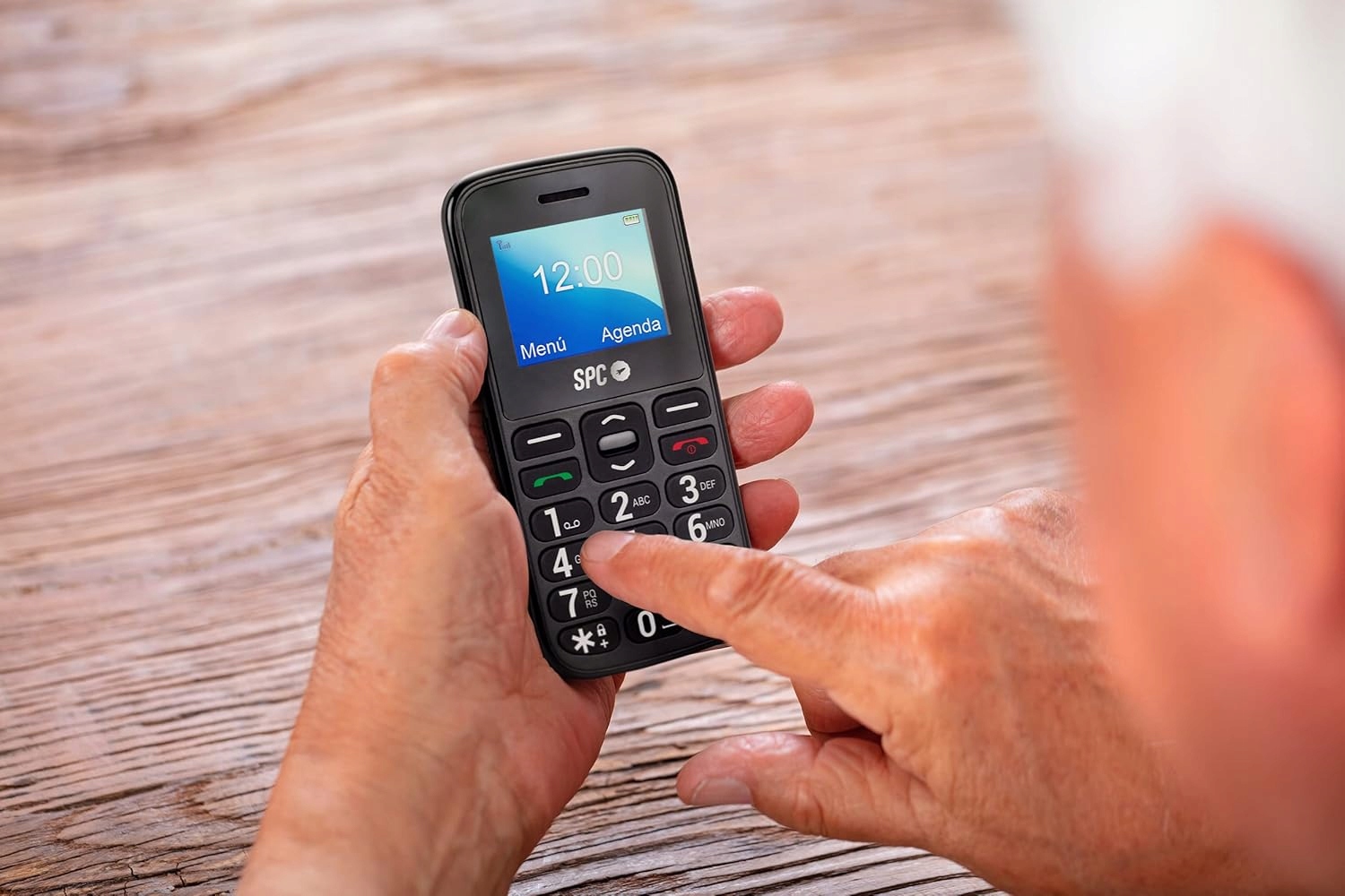 Telefon komórkowy SPC Fortune 2 4G – Idealny wybór dla seniorów