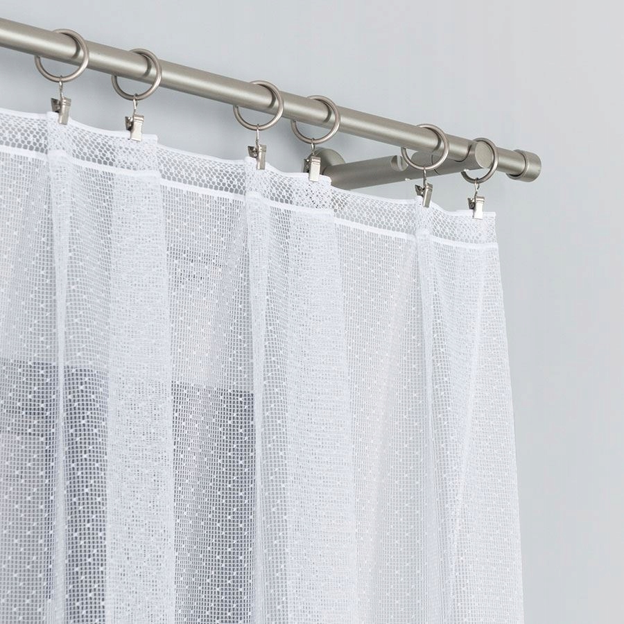 Zawieszanie i pielęgnacja firany