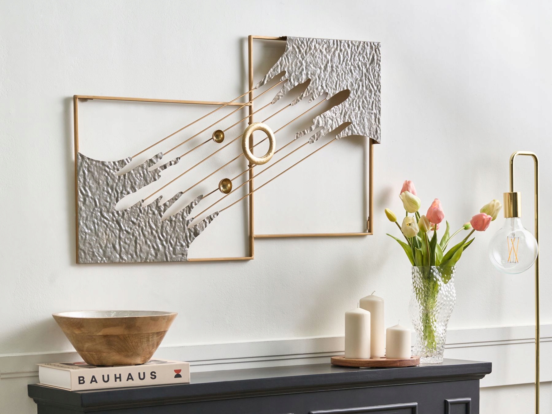 Dekoracja ścienna SKERRIES Metal 45 cm Szary – Nowoczesna elegancja w Twoim wnętrzu