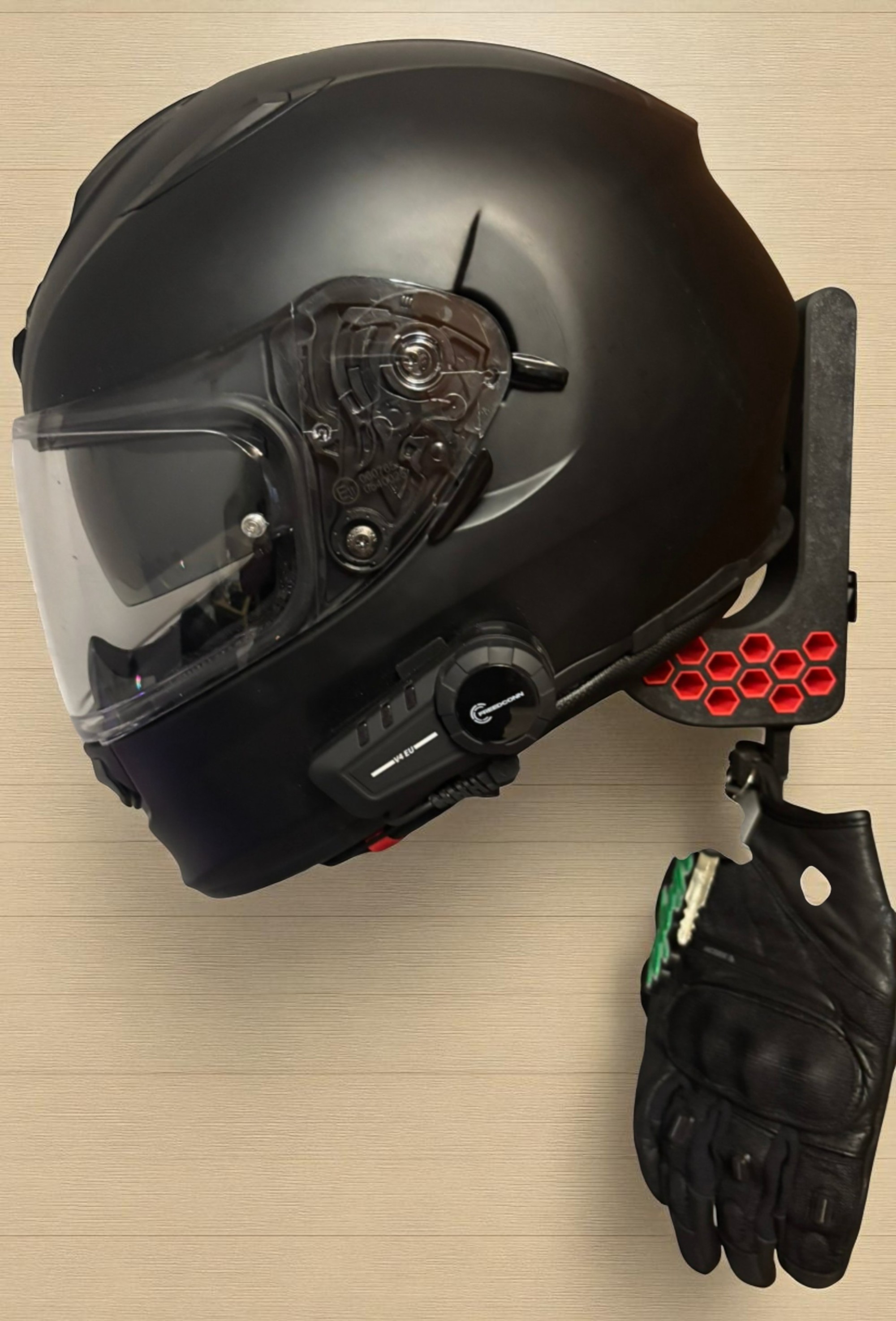 Gdzie najlepiej wykorzystać uchwyt na kask motocyklowy?
