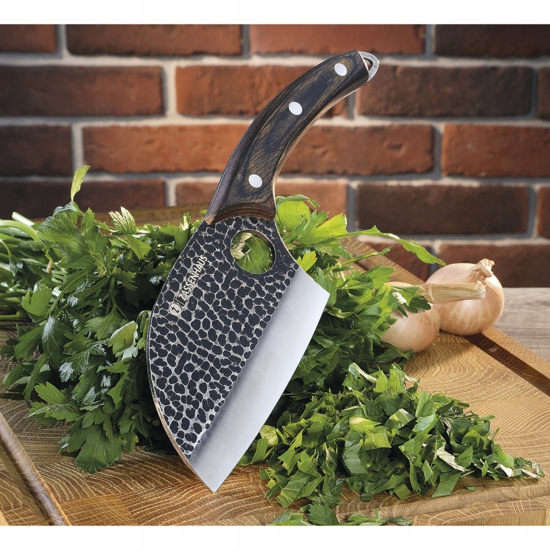 Funkcjonalność w plenerze – Nóż do gotowania na świeżym powietrzu