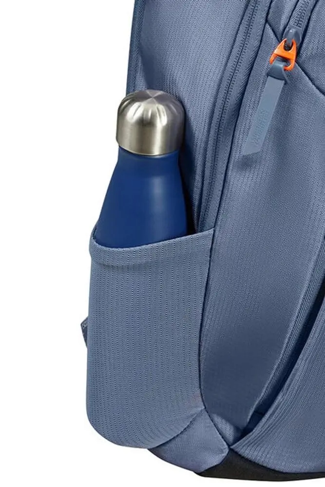 Funkcjonalność: kieszenie boczne i wewnętrzne