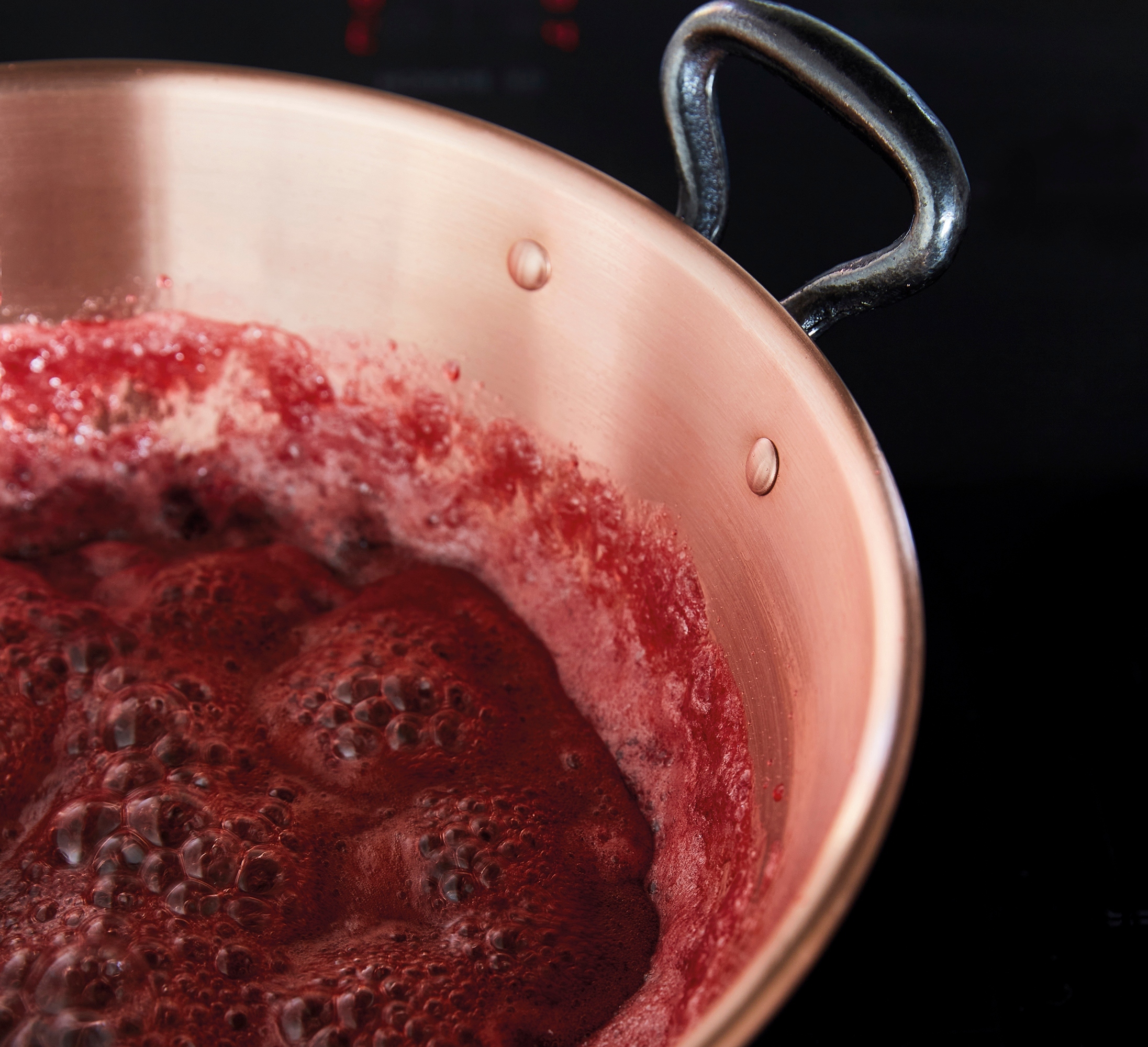 Wszechstronność użytkowania na różnych rodzajach kuchenek
