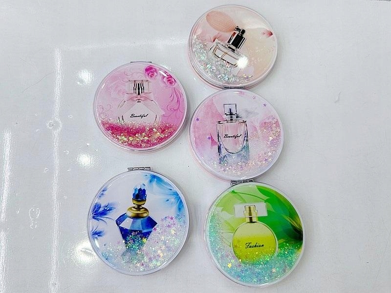 Lusterko Perfumy (12szt) – Idealne akcesorium do makijażu