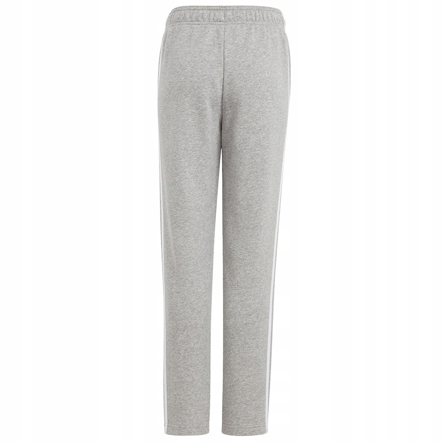 Materiał syntetyczny – trwałość i komfort