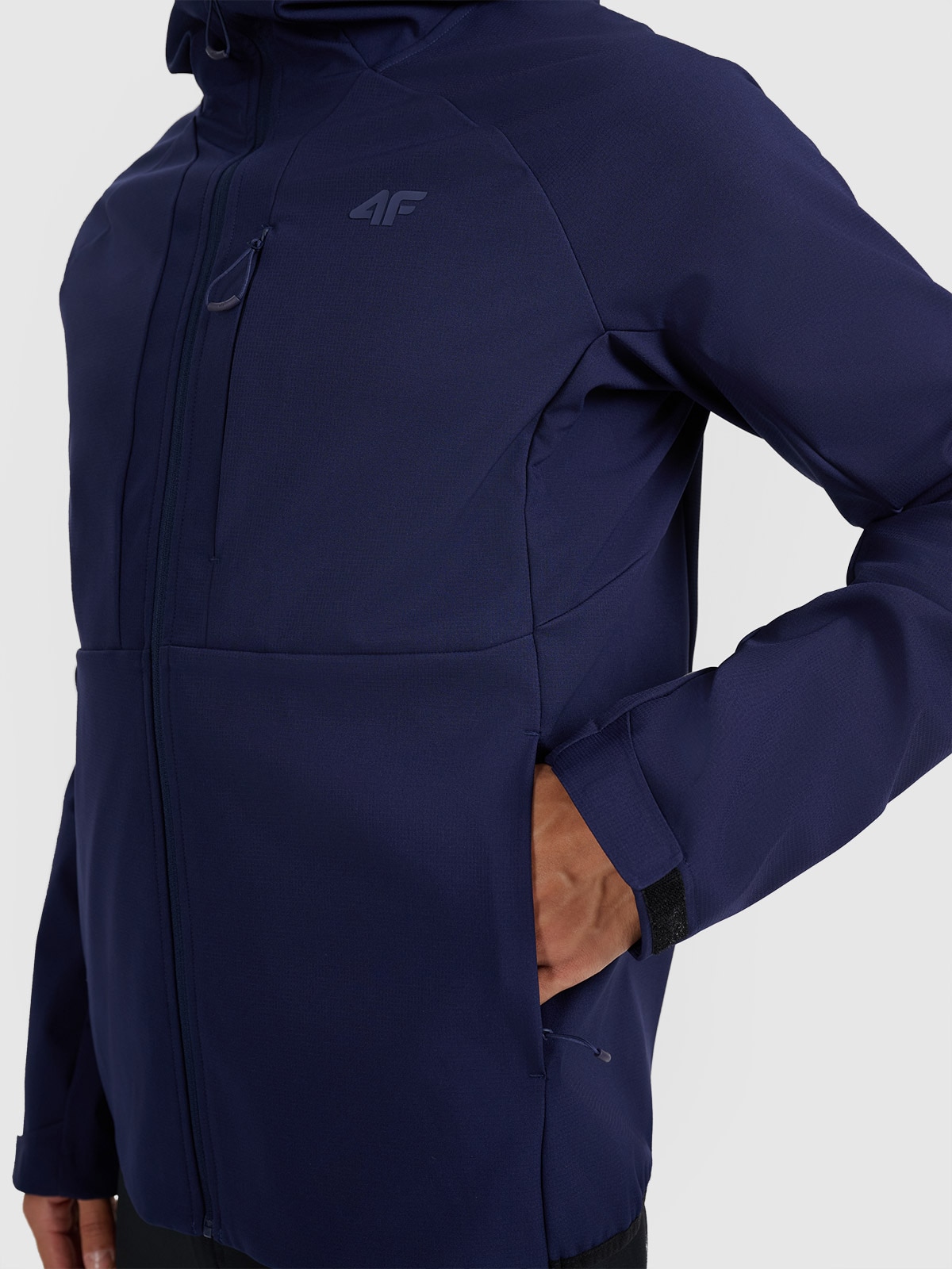 Kurtka męska 4F softshell M503 granatowa – Idealna na trekking i aktywności na świeżym powietrzu