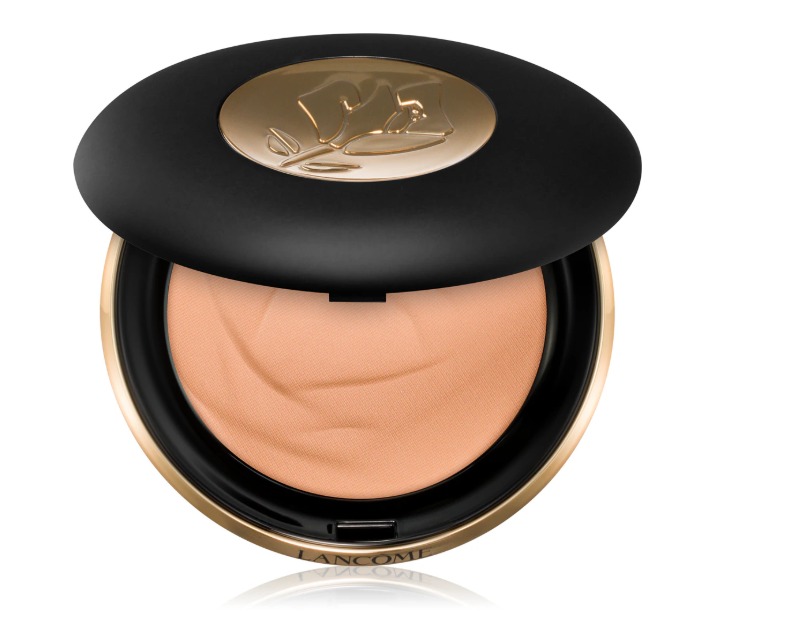 Efekt matowienia i ukrywania niedoskonałości