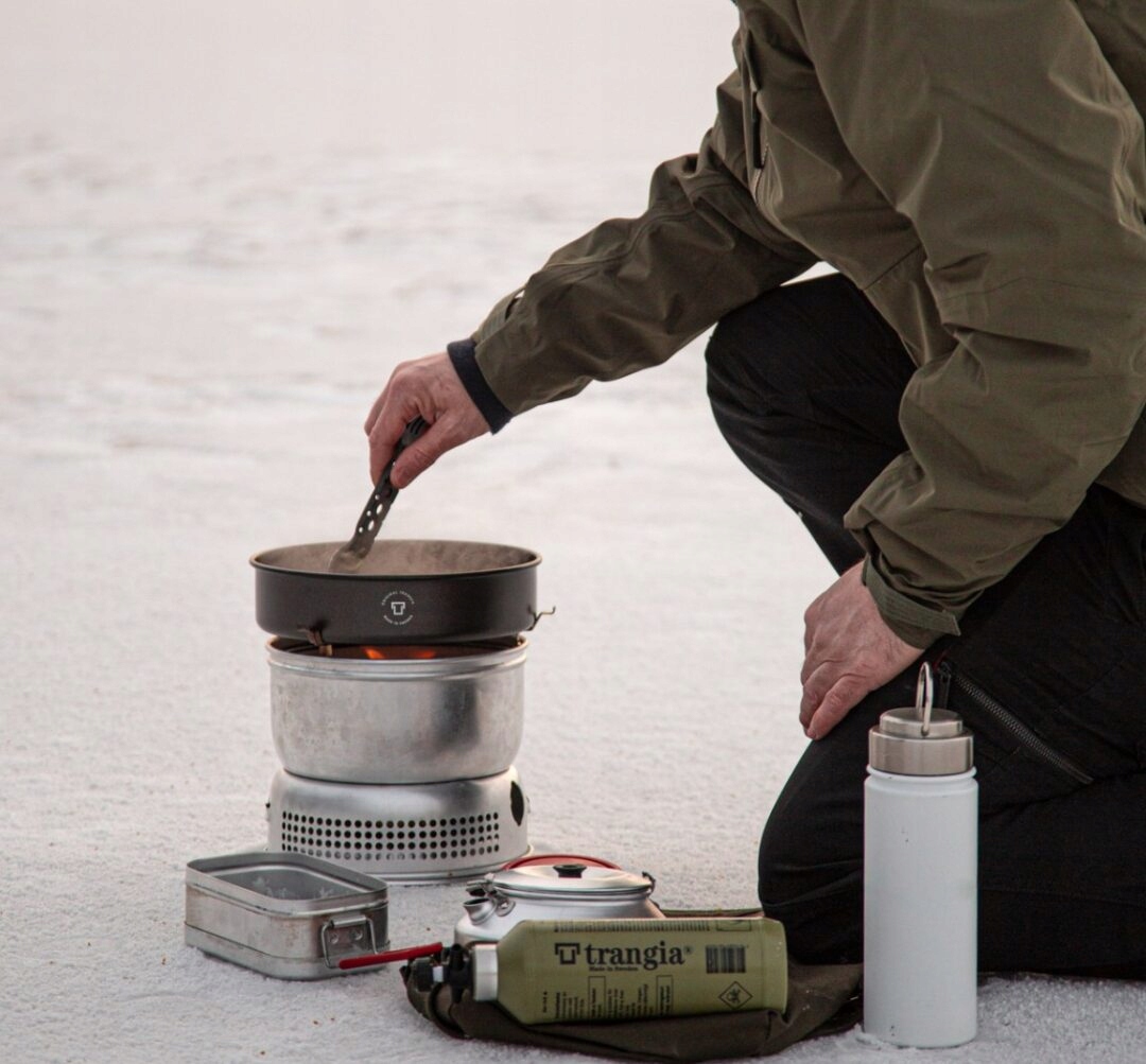 Zastosowanie patelni Trangia w różnych warunkach