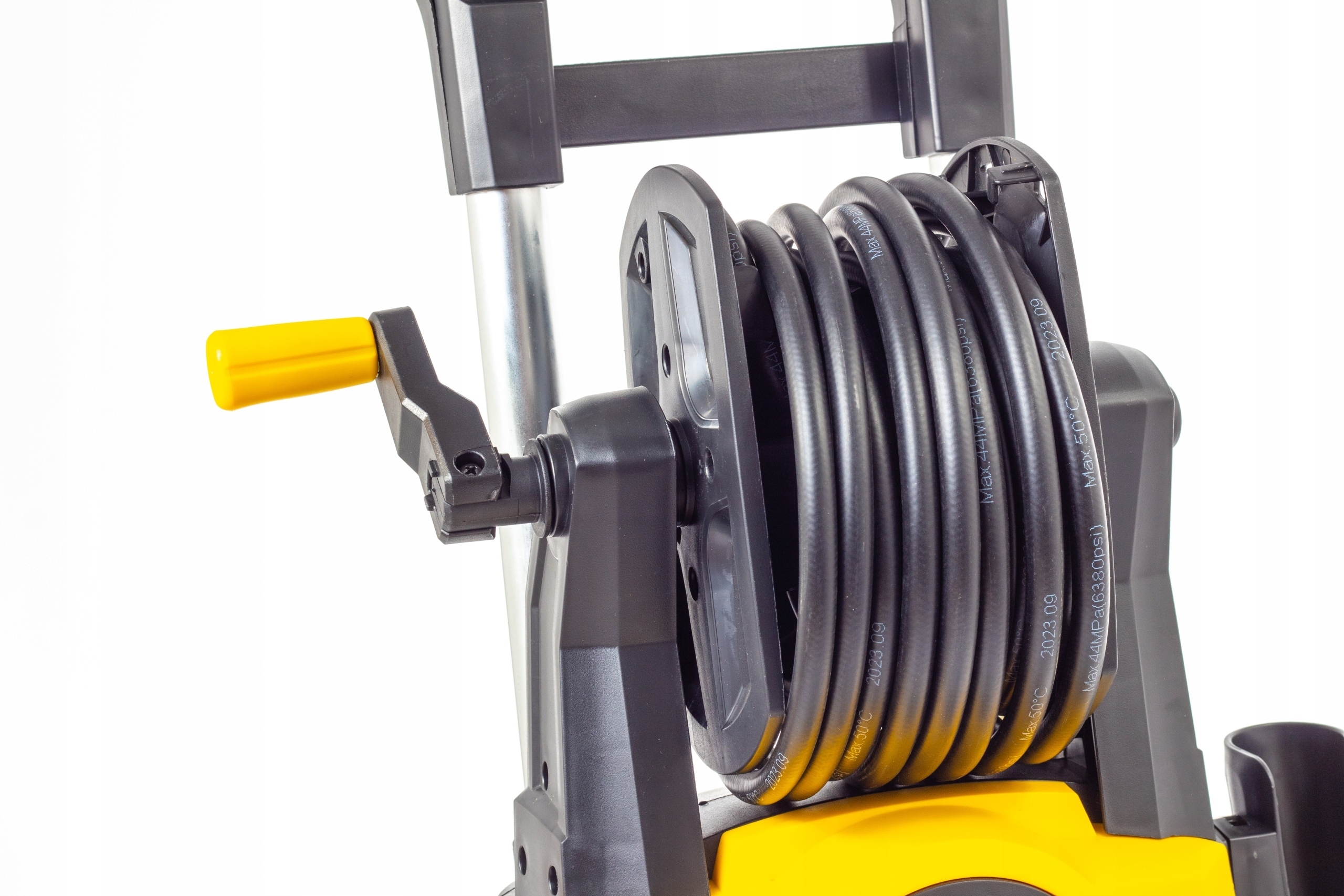 Zbiornik na detergent – Łatwe mycie pianą aktywną