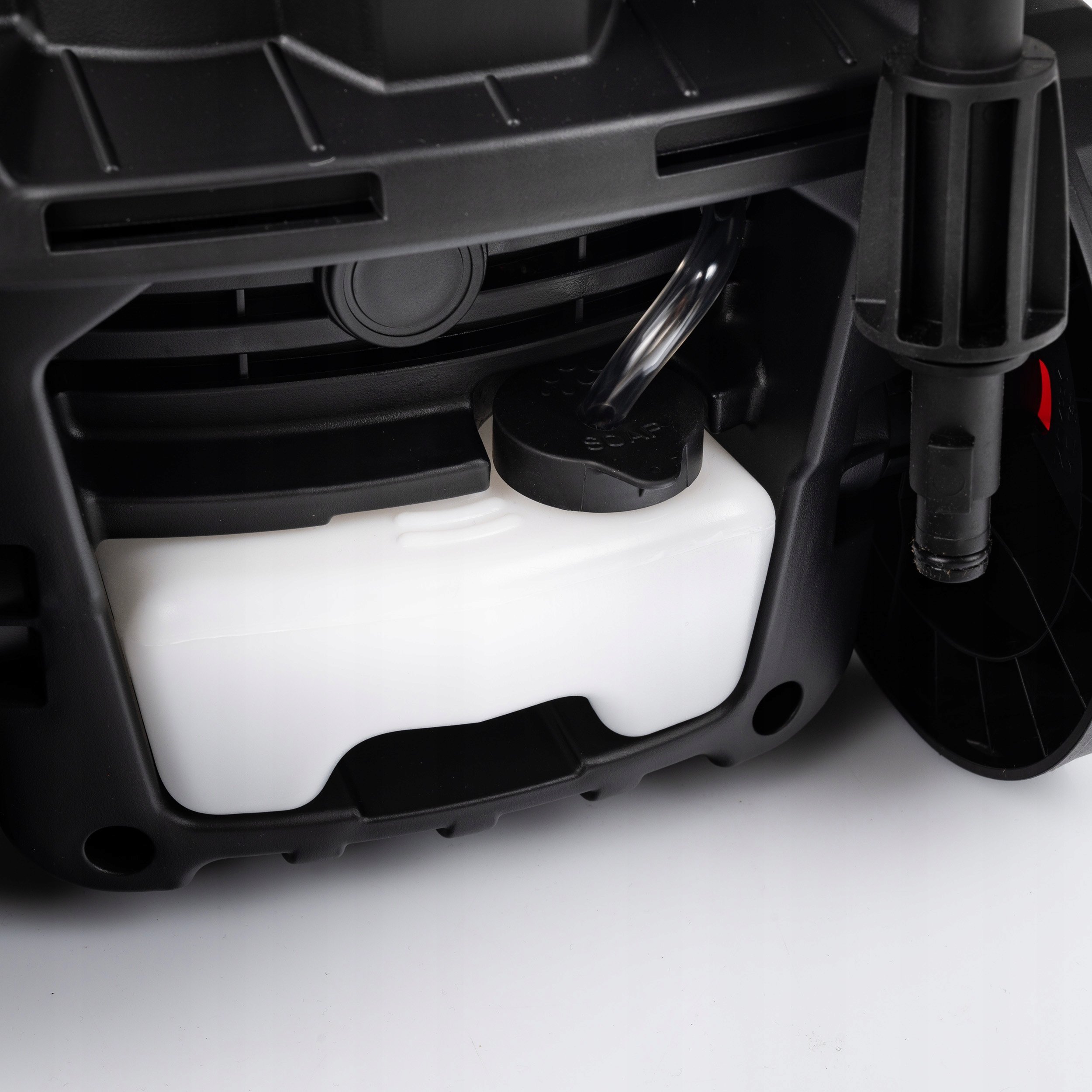 Wydajność do 450 l/h – szybkie i efektywne czyszczenie