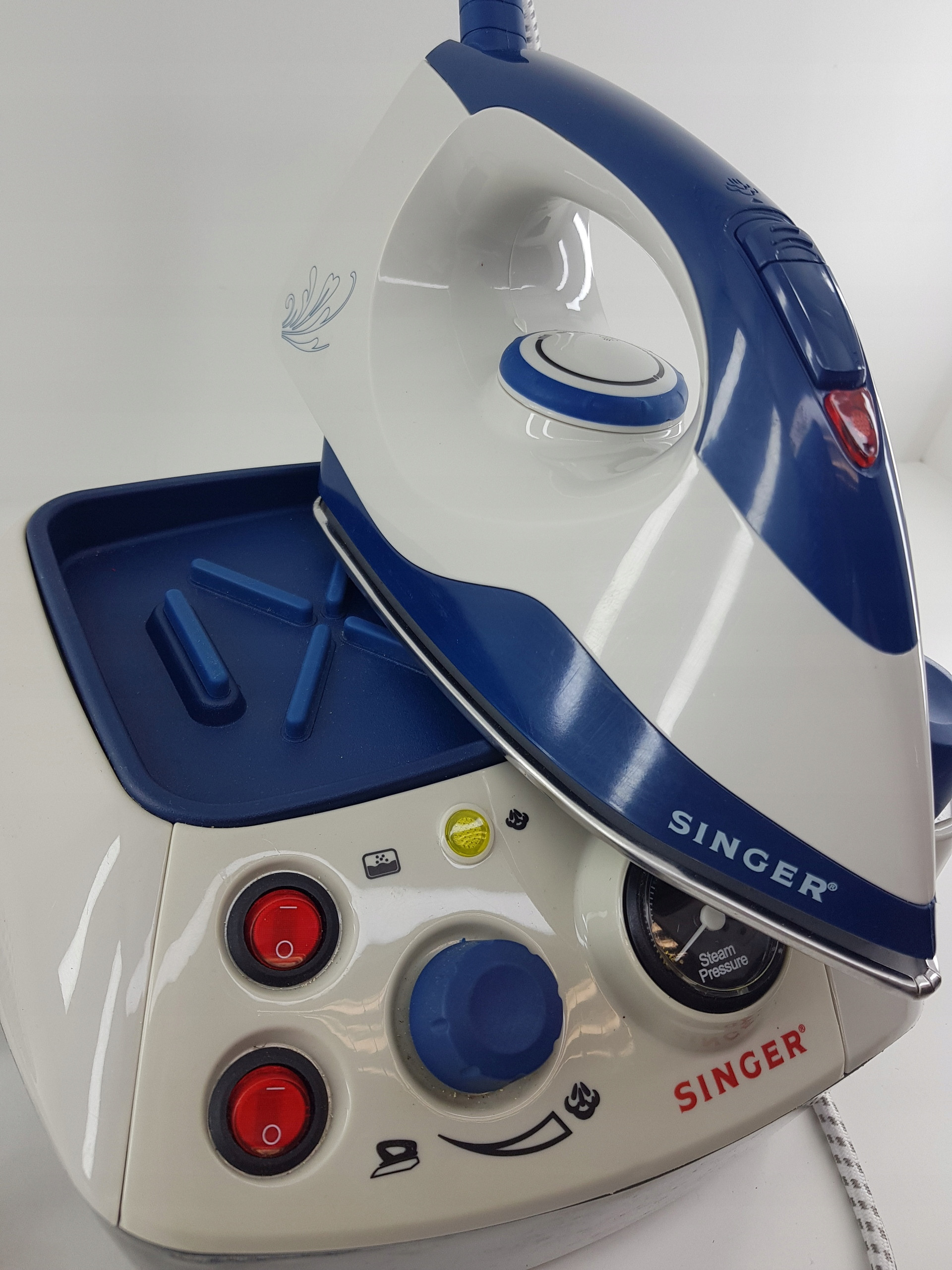 Ergonomiczny uchwyt i system antywapienny