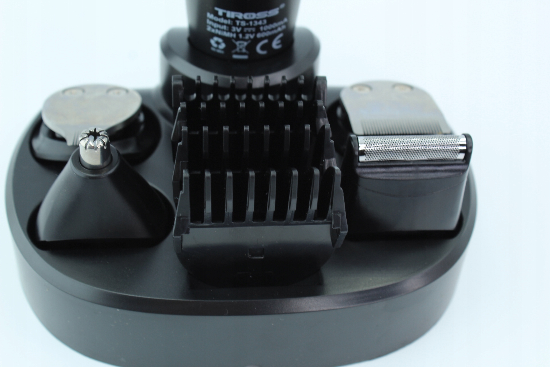 Akumulatorowe i przewodowe zasilanie dla wygody użytkowania