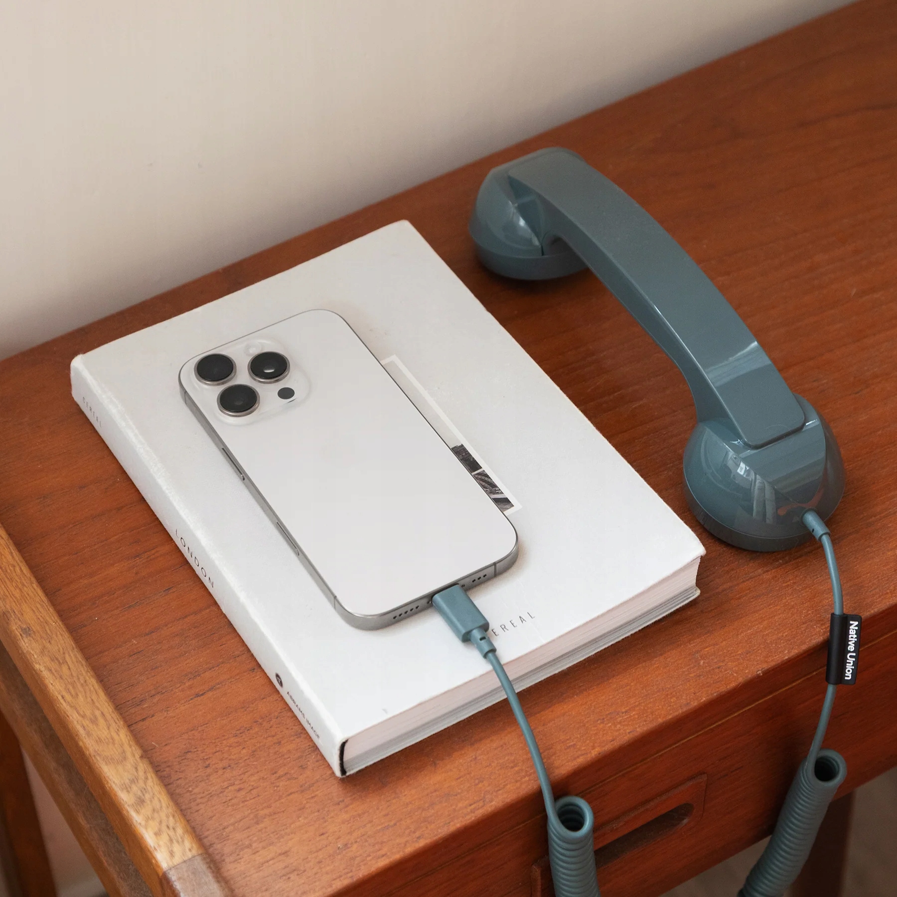 Retro design z nowoczesnym złączem USB-C