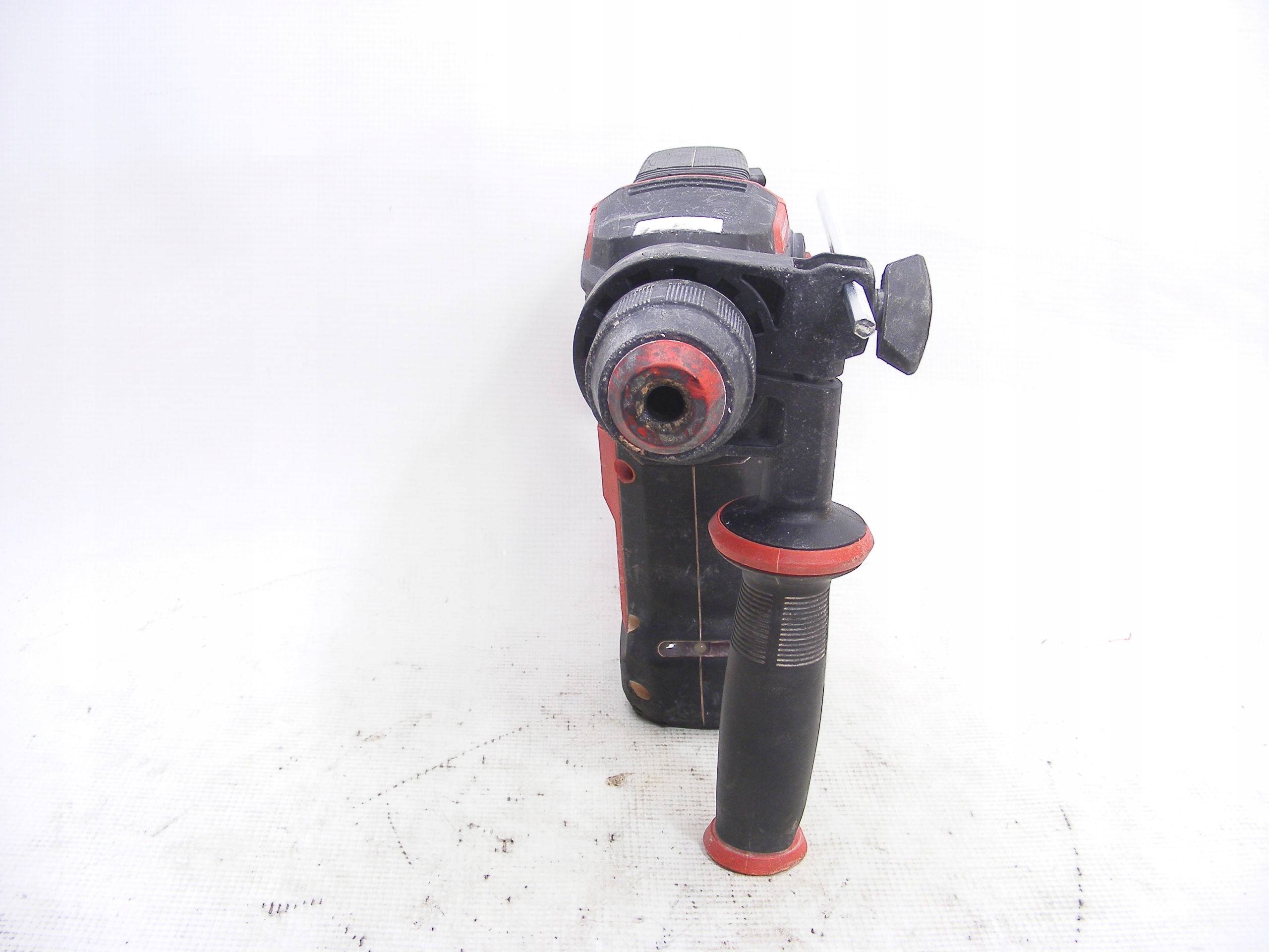 Pneumatyczny mechanizm udarowy – Efektywność w betonie