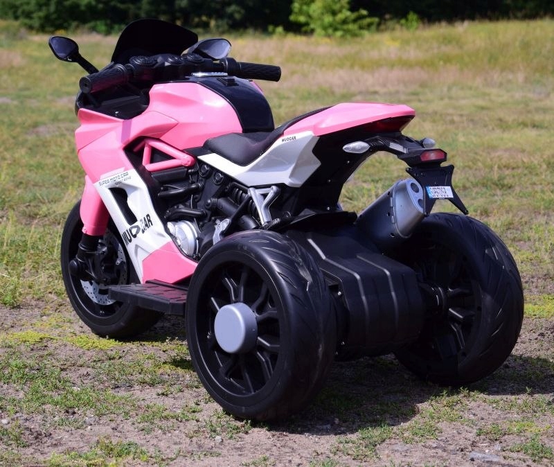 Realistyczne dźwięki silnika – Emocje jak na prawdziwym motocyklu