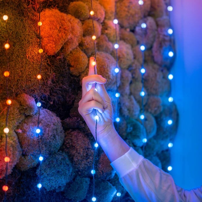 Wygodne zasilanie przez USB-C i elastyczny przewód