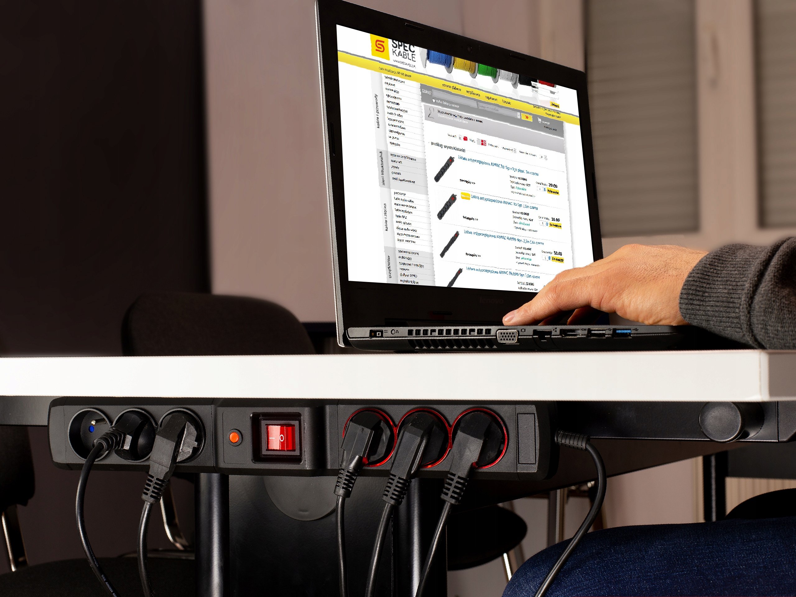 Uniwersalne zastosowanie w domu i biurze