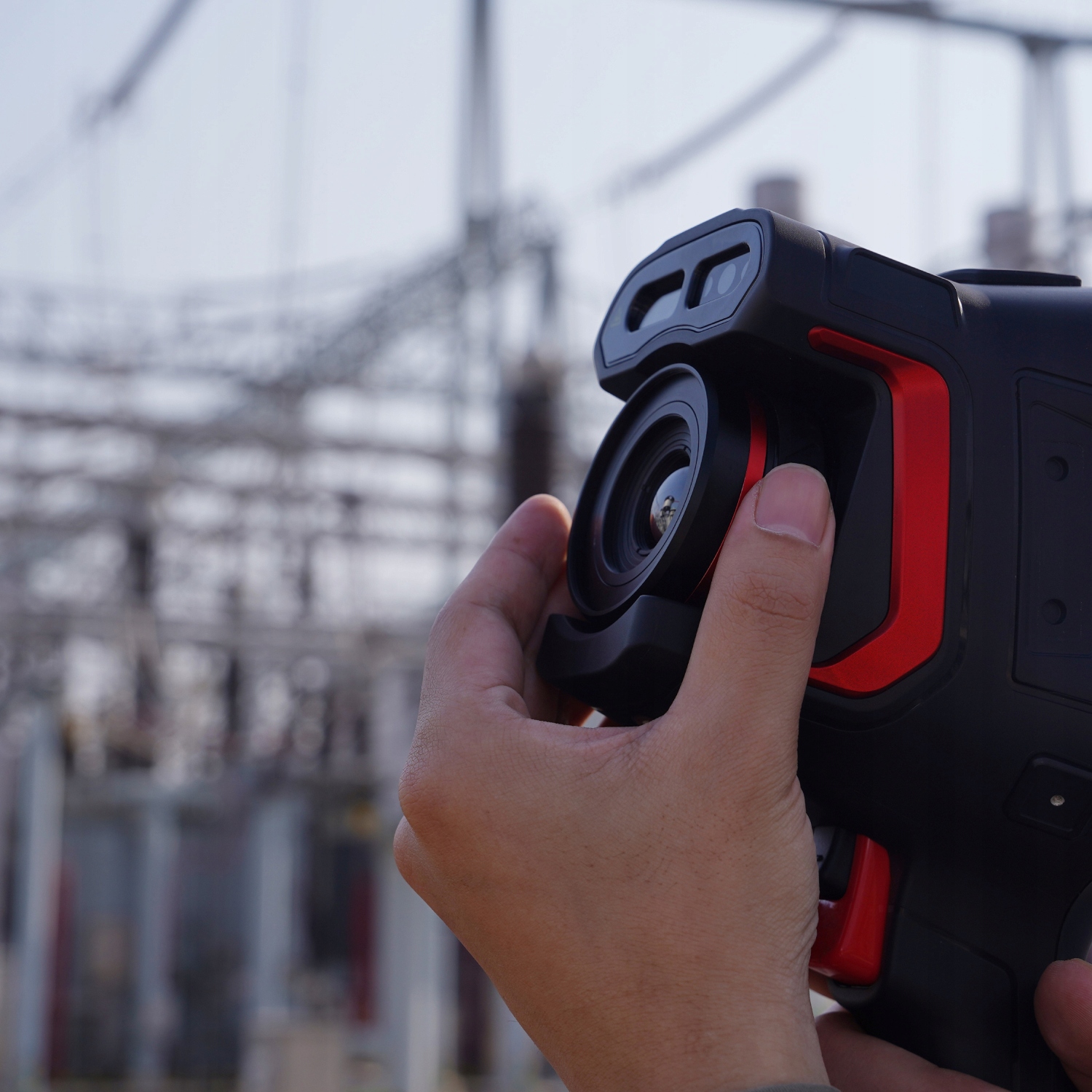 Wysoka odporność na warunki zewnętrzne (IP54)