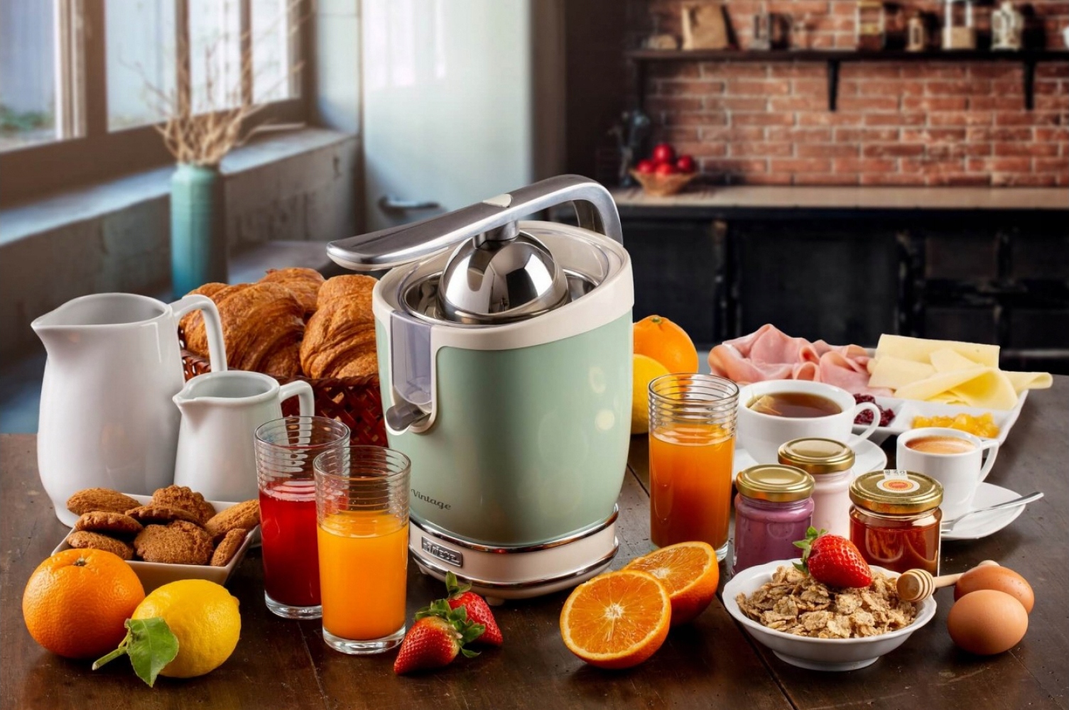 Dodatkowe funkcje – Rynienka do soku z systemem przeciwko kapaniu