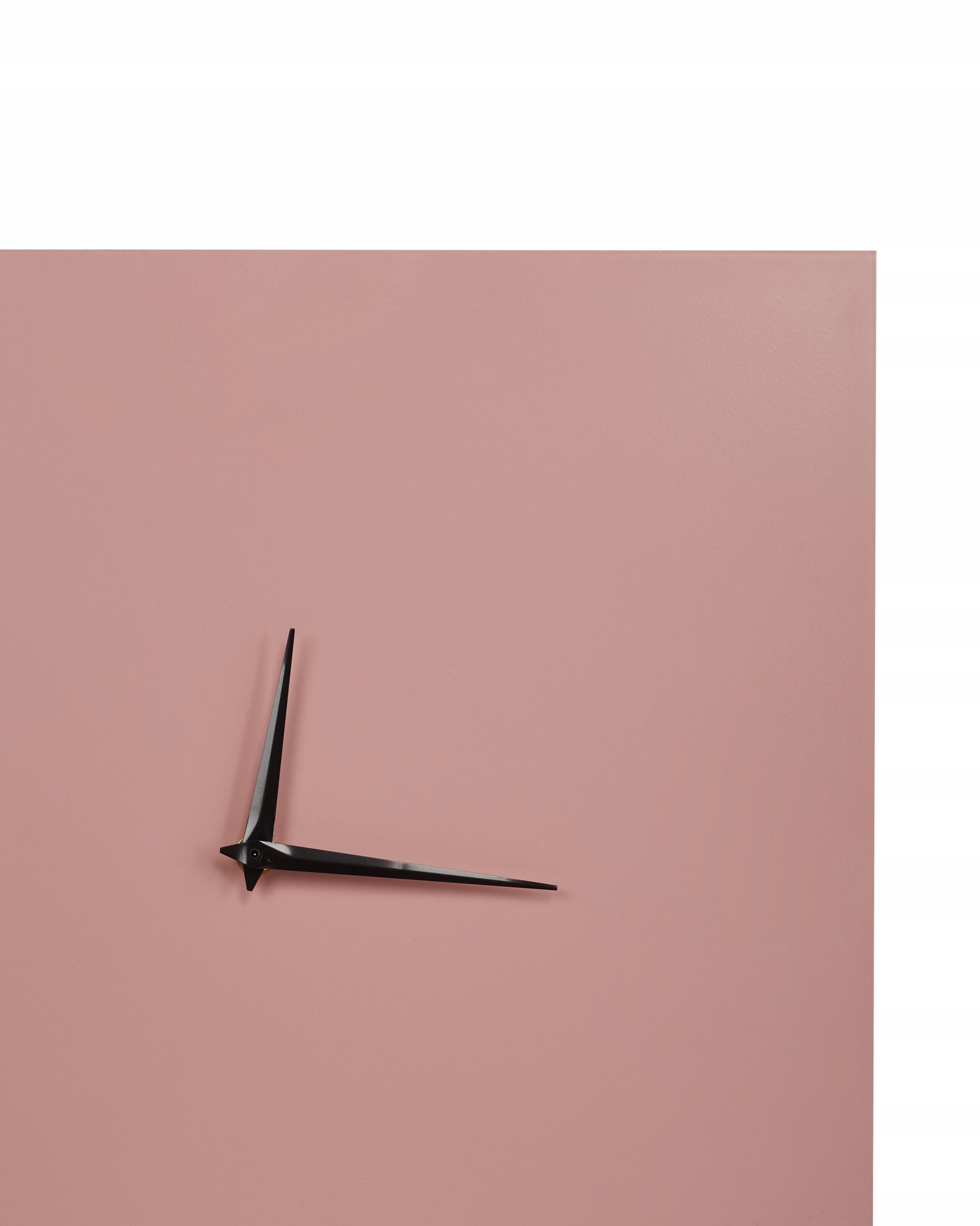 Minimalistyczny design bez cyfr – Czysta estetyka