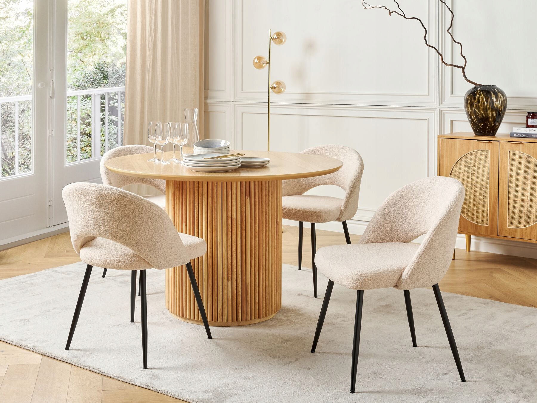 Wytrzymały materiał Boucle – łatwe w pielęgnacji