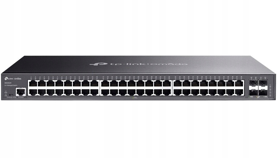 Gigabitowe porty RJ45 i 10G SFP+ – Szybkie połączenia dla wymagających